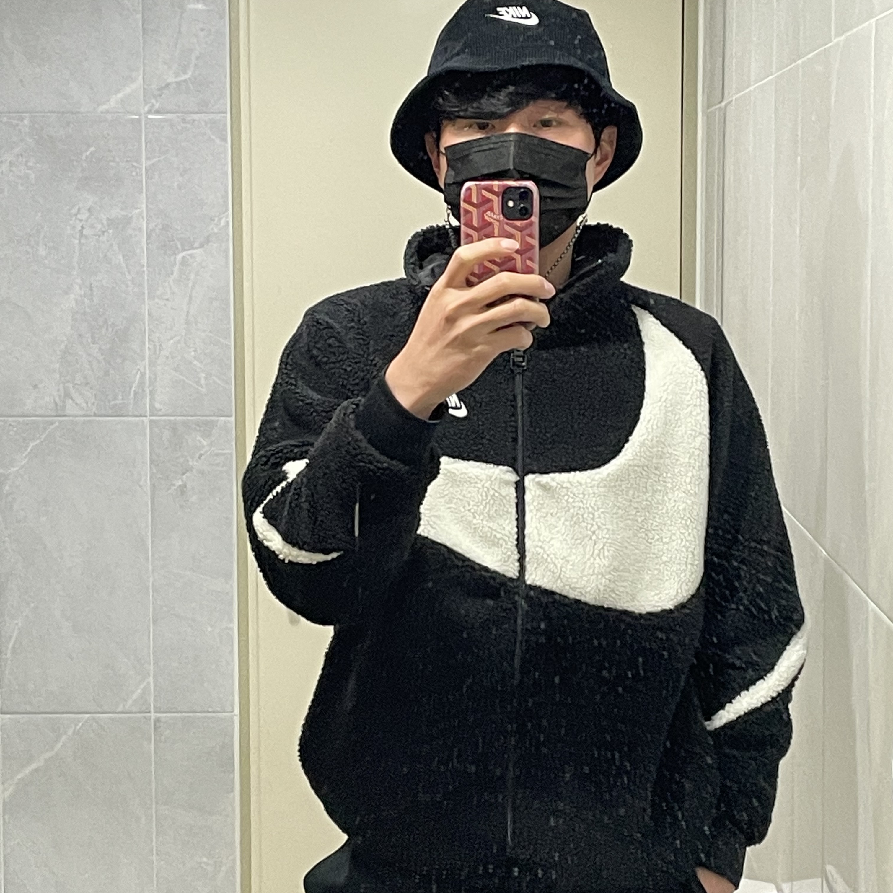 Nike Big Swoosh Full Zip Jacket Black Sail, Nike Futura Corduroy Bucket Black 착용 스타일