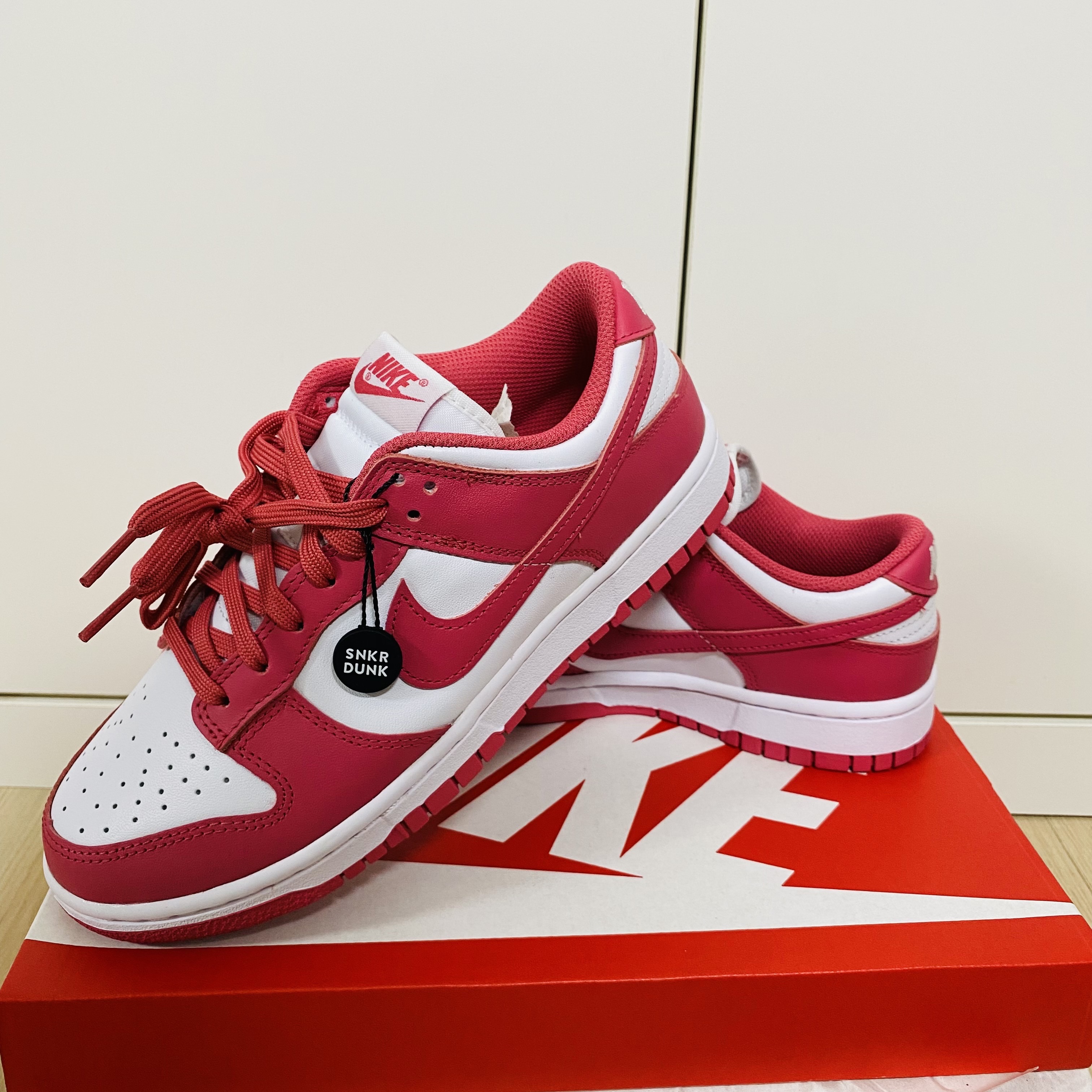 (W) Nike Dunk Low Archeo Pink 착용 스타일