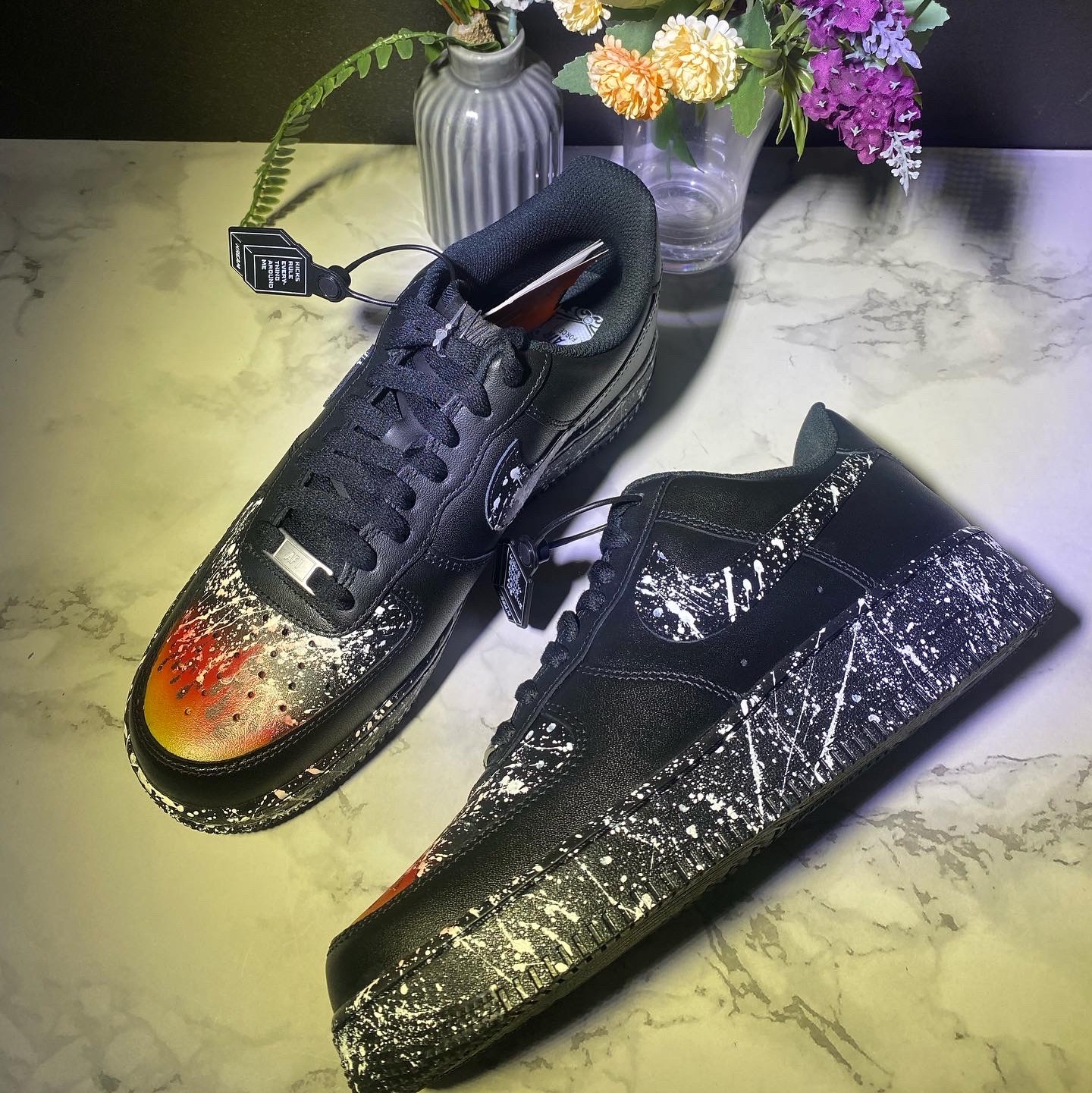 Nike Air Force 1 '07 Low Triple Black 착용 스타일 - 2