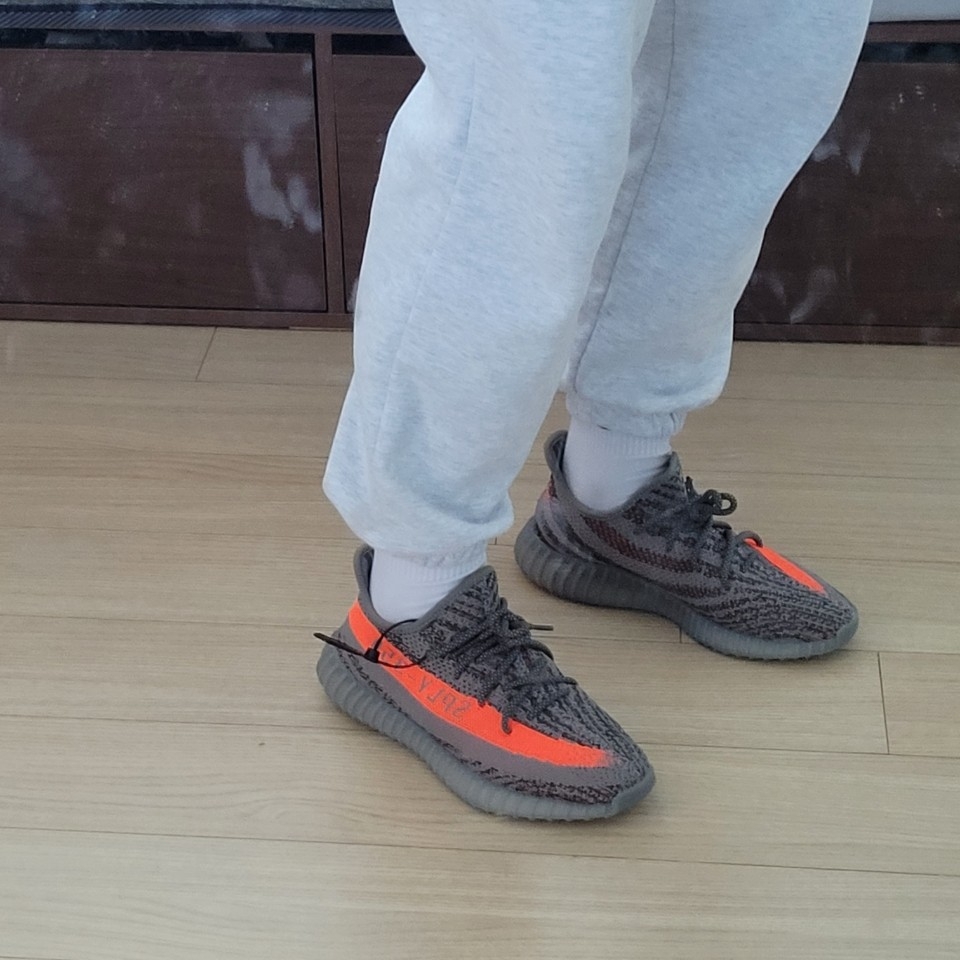 Adidas Yeezy Boost 350 V2 Beluga - Reflective 착용 스타일 - 2