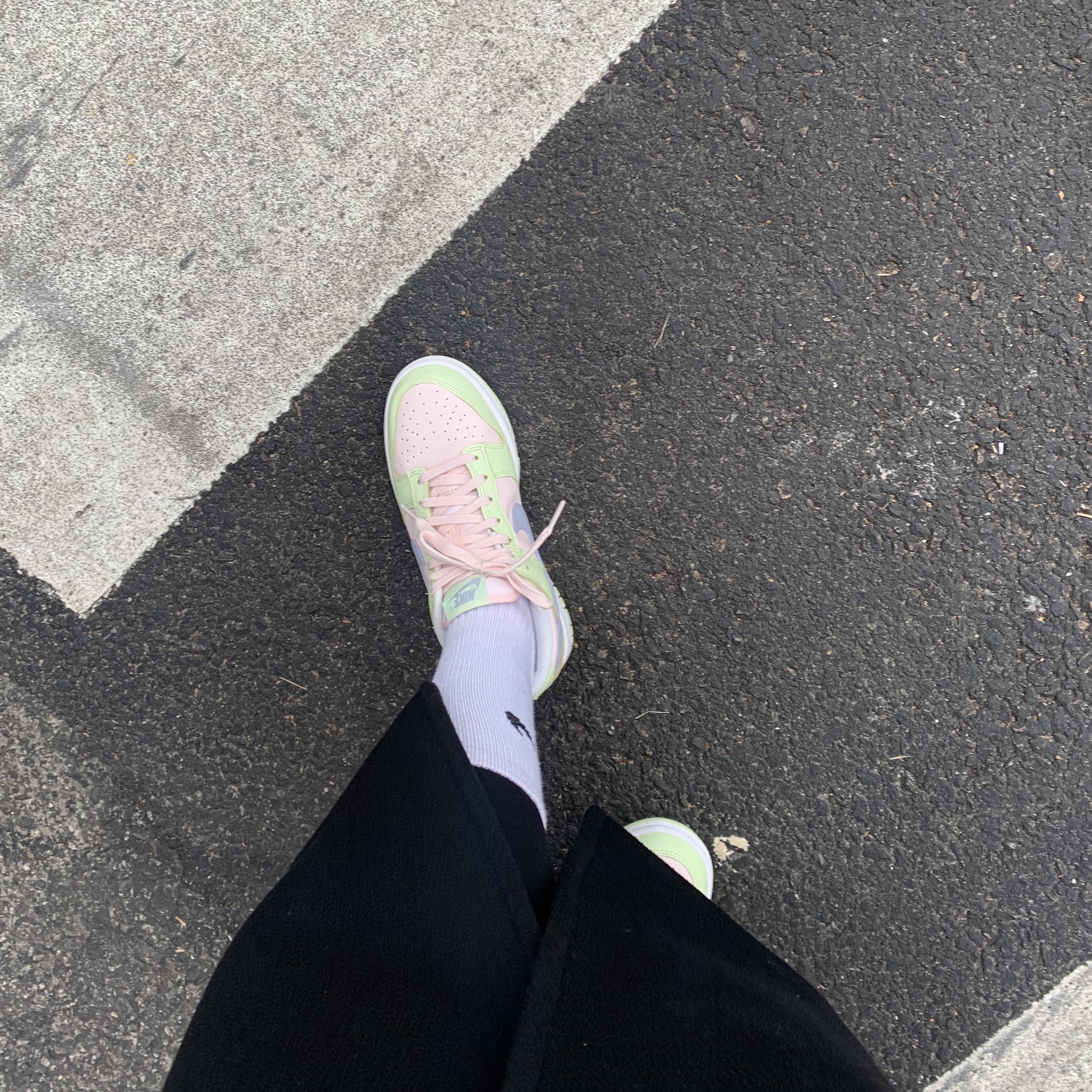 (W) Nike Dunk Low Light Soft Pink 착용 스타일