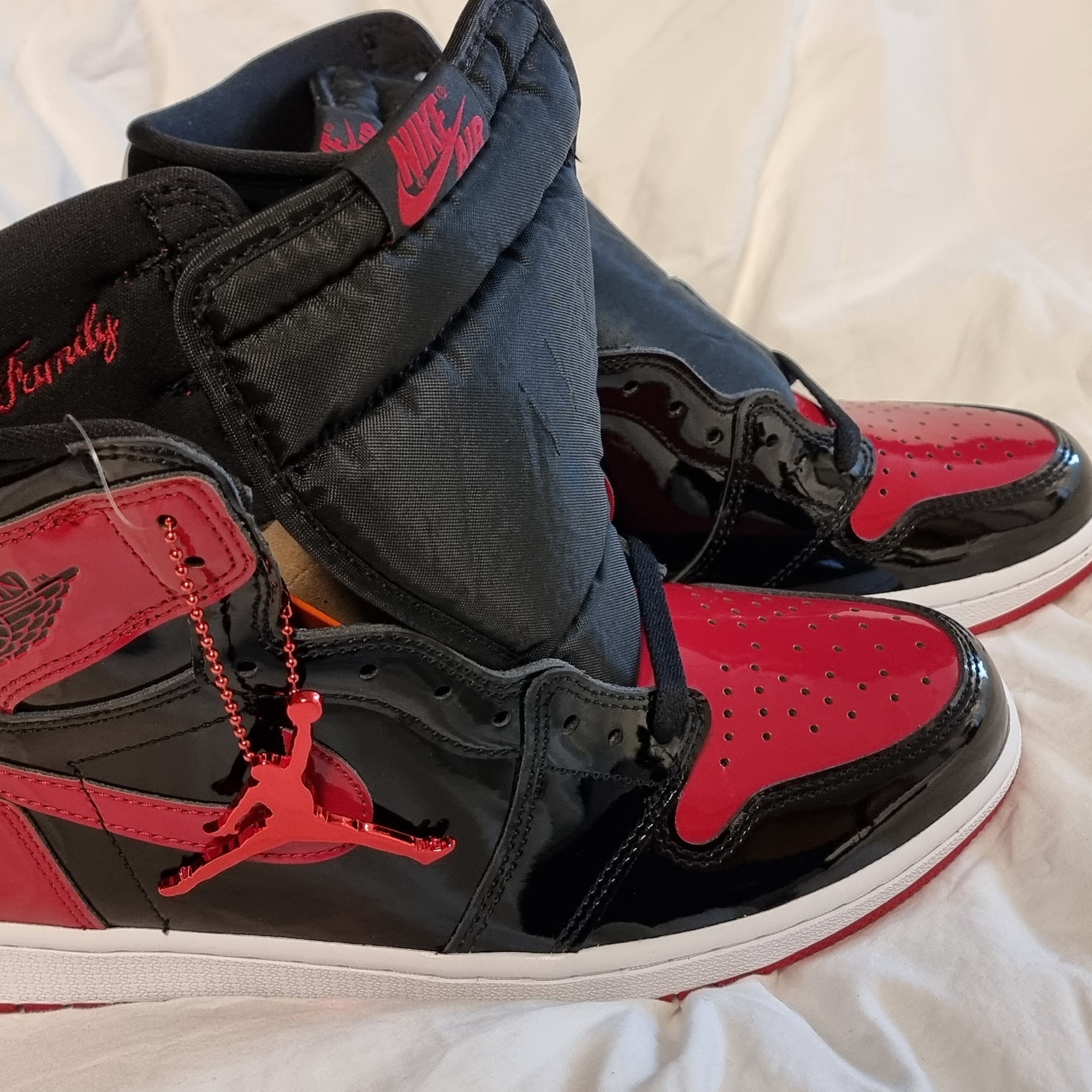Jordan 1 Retro High OG Patent Bred 착용 스타일
