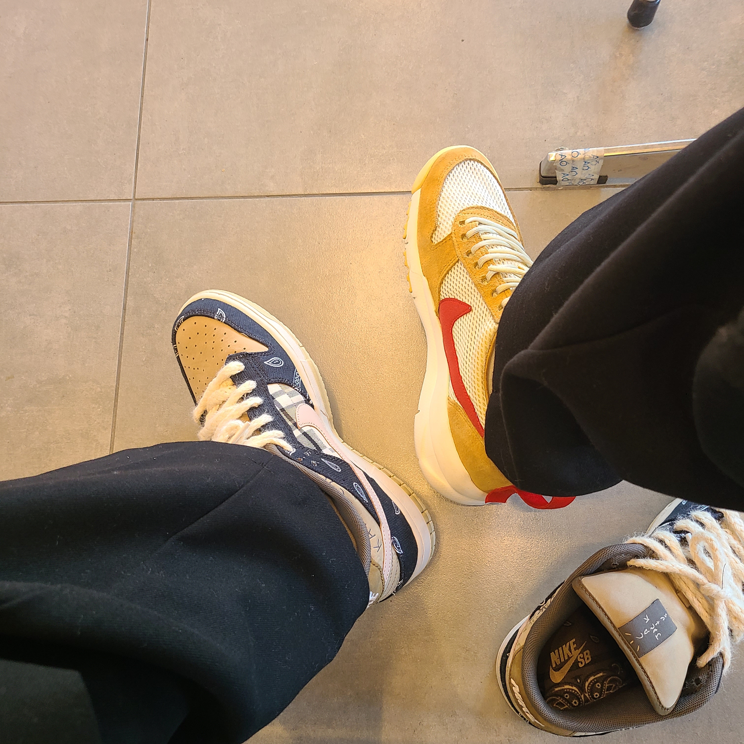 Nike x Tom Sachs Mars Yard Shoe 2.0 Space Camp, Nike x Travis Scott SB Dunk Low 착용 스타일