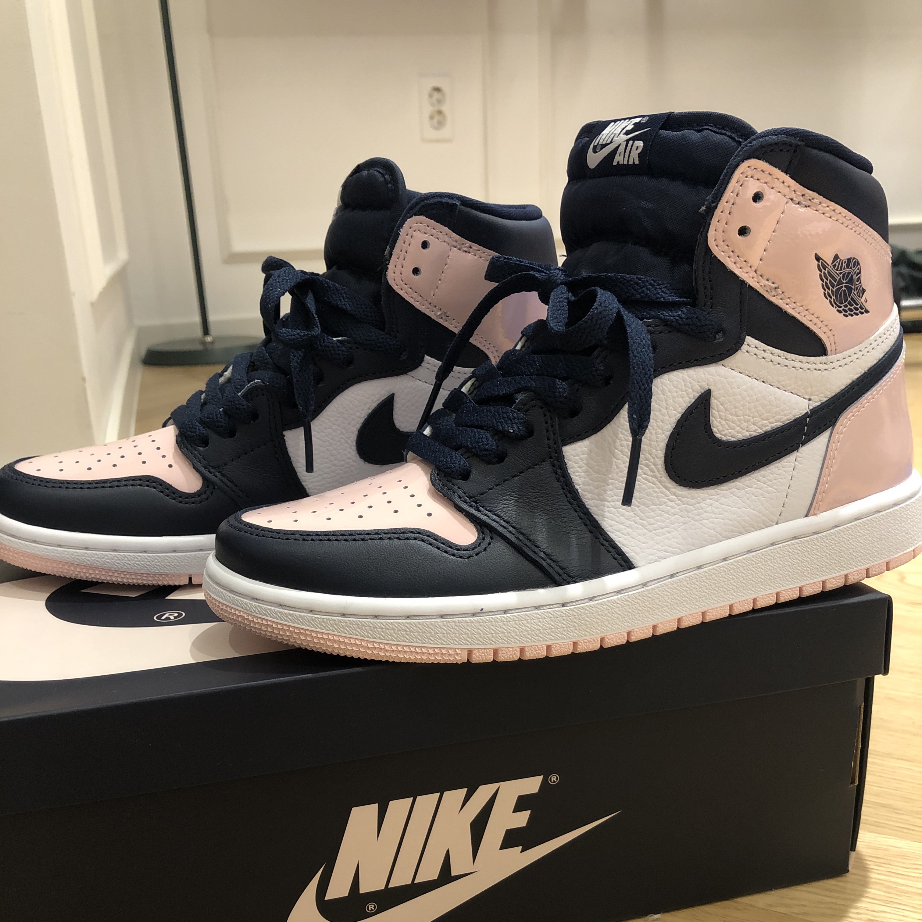(W) Jordan 1 Retro High OG Atmosphere 착용 스타일