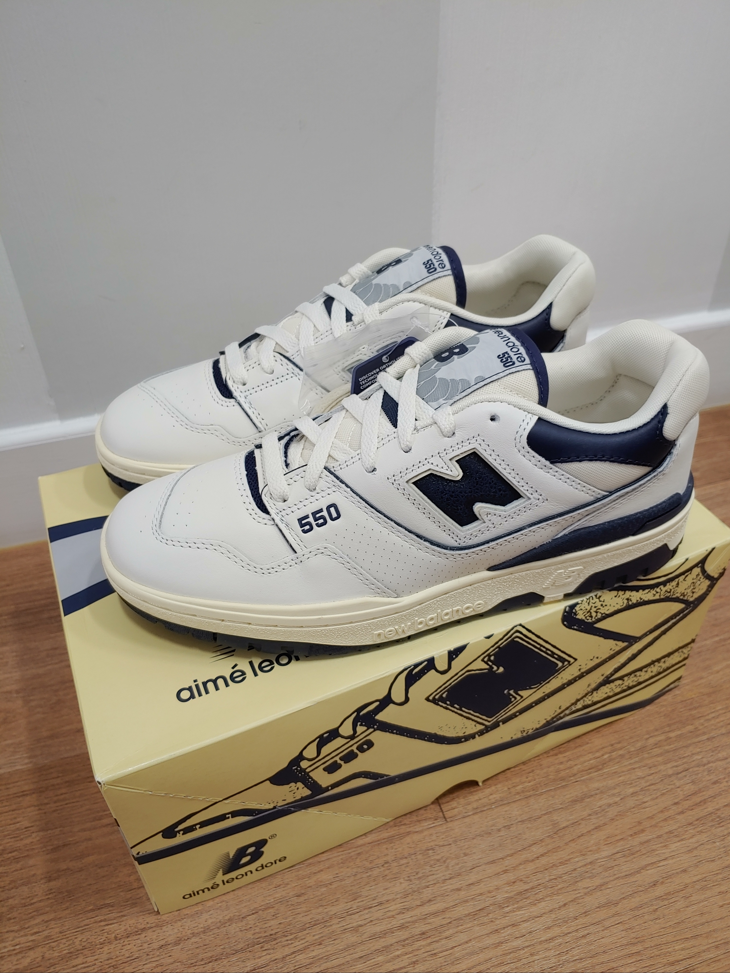 New Balance x Aime Leon Dore 550 Navy 착용 스타일 - 1