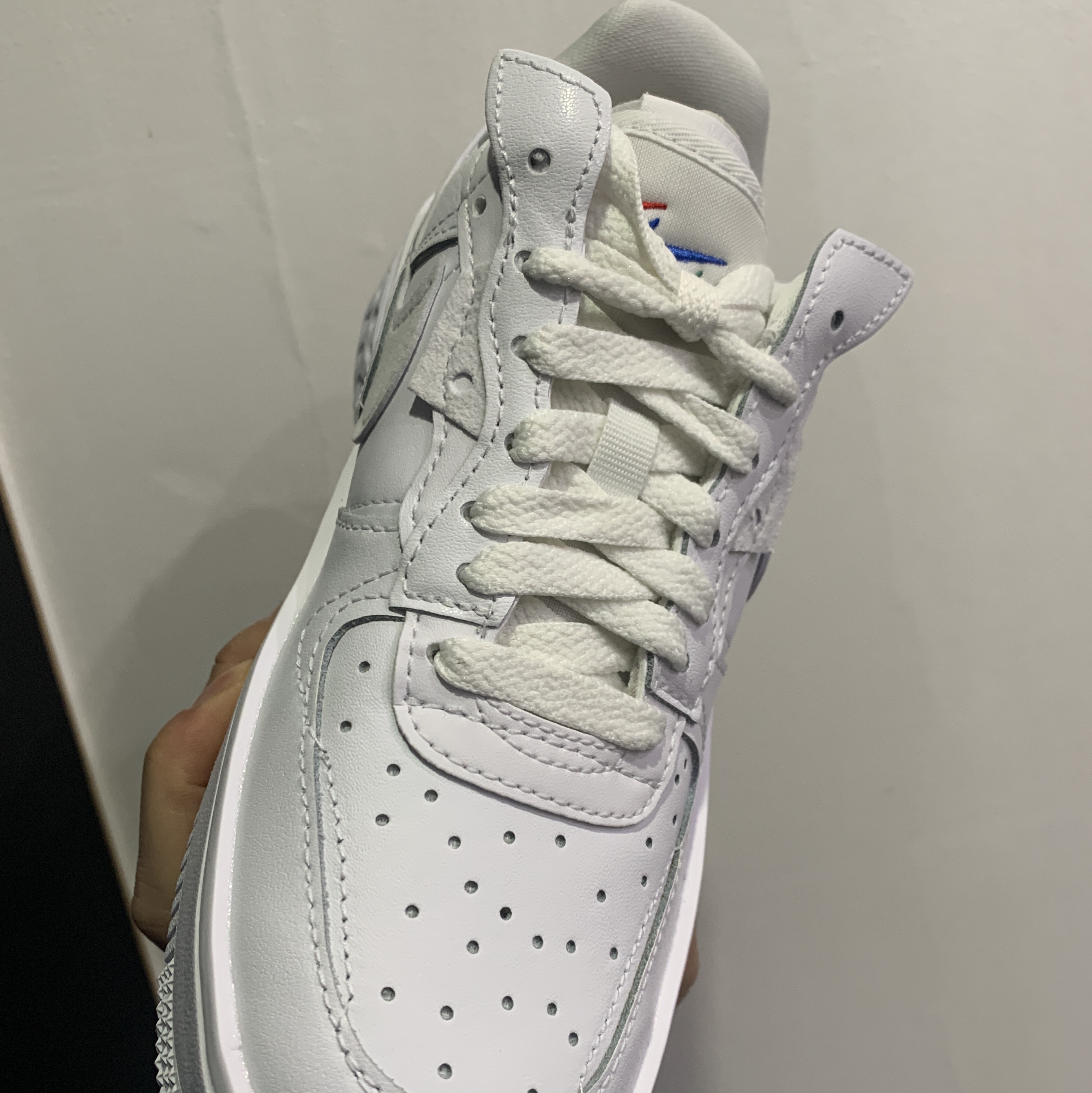 (W) Nike Air Force 1 Fontanka White 착용 스타일 - 3