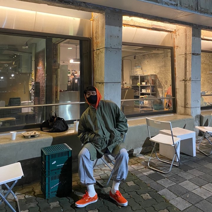Vans Vault x WTAPS OG Era LX Orange 착용 스타일