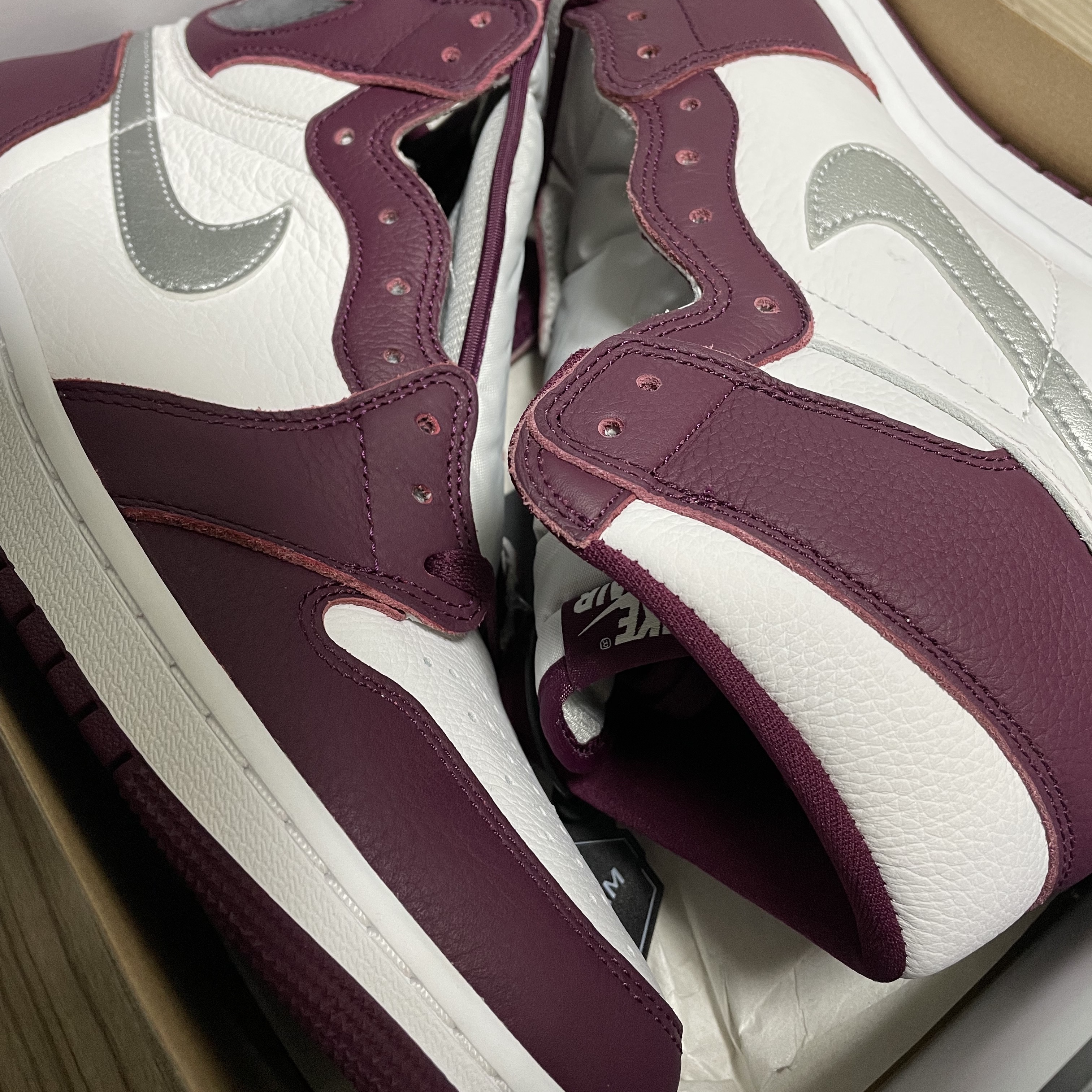 Jordan 1 Retro High OG Bordeaux 착용 스타일