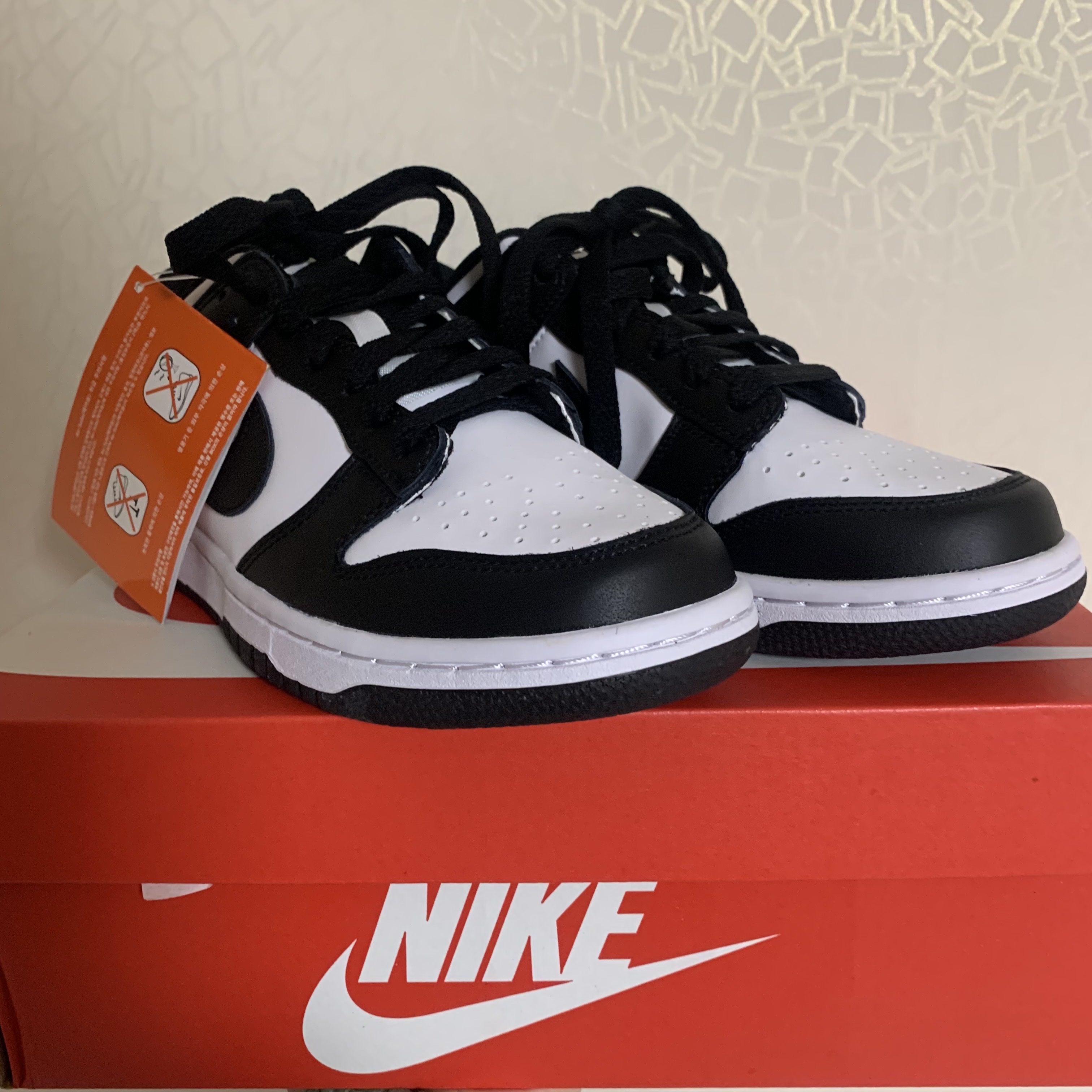 (GS) Nike Dunk Low Black 착용 스타일