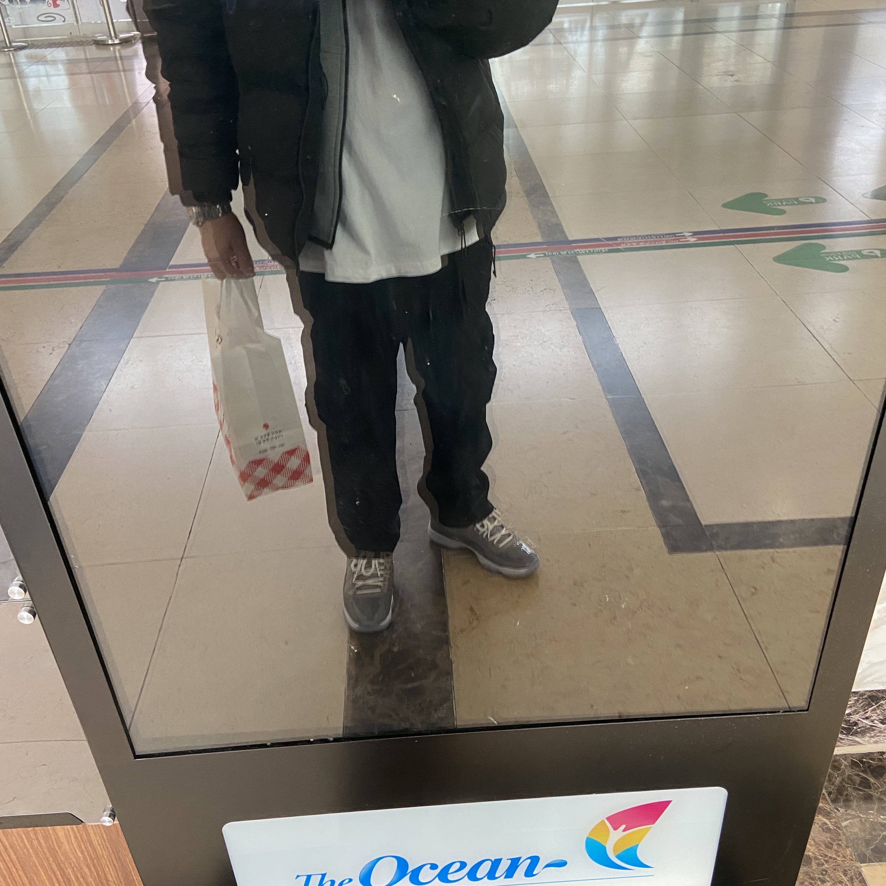 Jordan 11 Retro Cool Grey 2021 착용 스타일 - 3