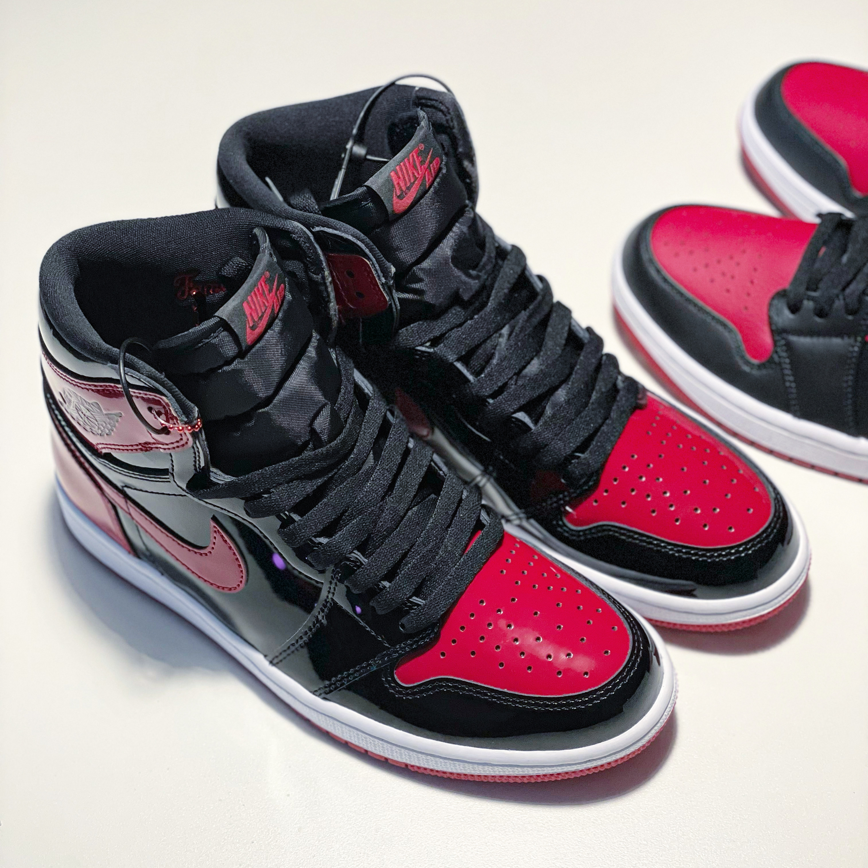 Jordan 1 Retro High OG Patent Bred, Jordan 1 Mid Bred Banned 2020 착용 스타일 - 3