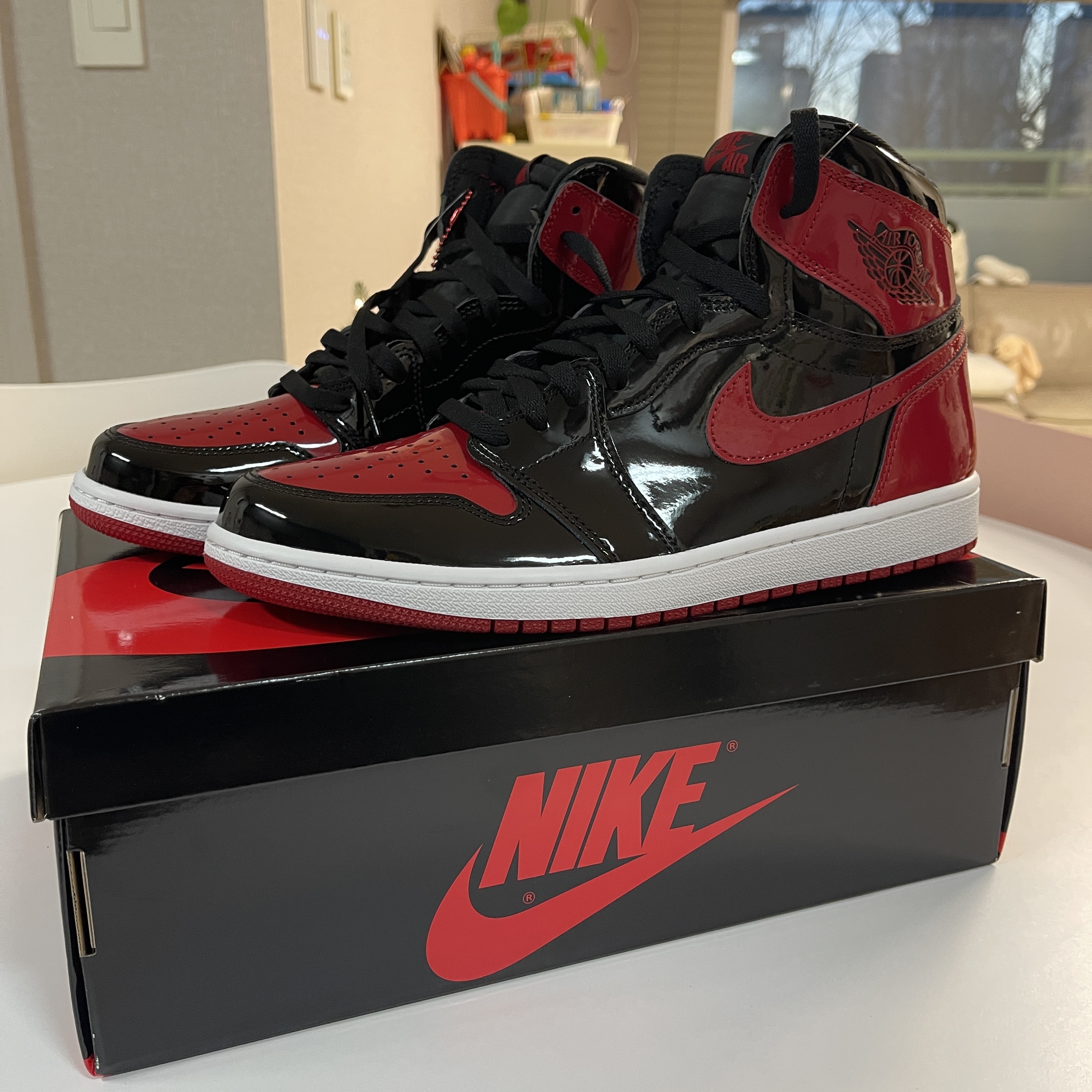 Jordan 1 Retro High OG Patent Bred 착용 스타일 - 2