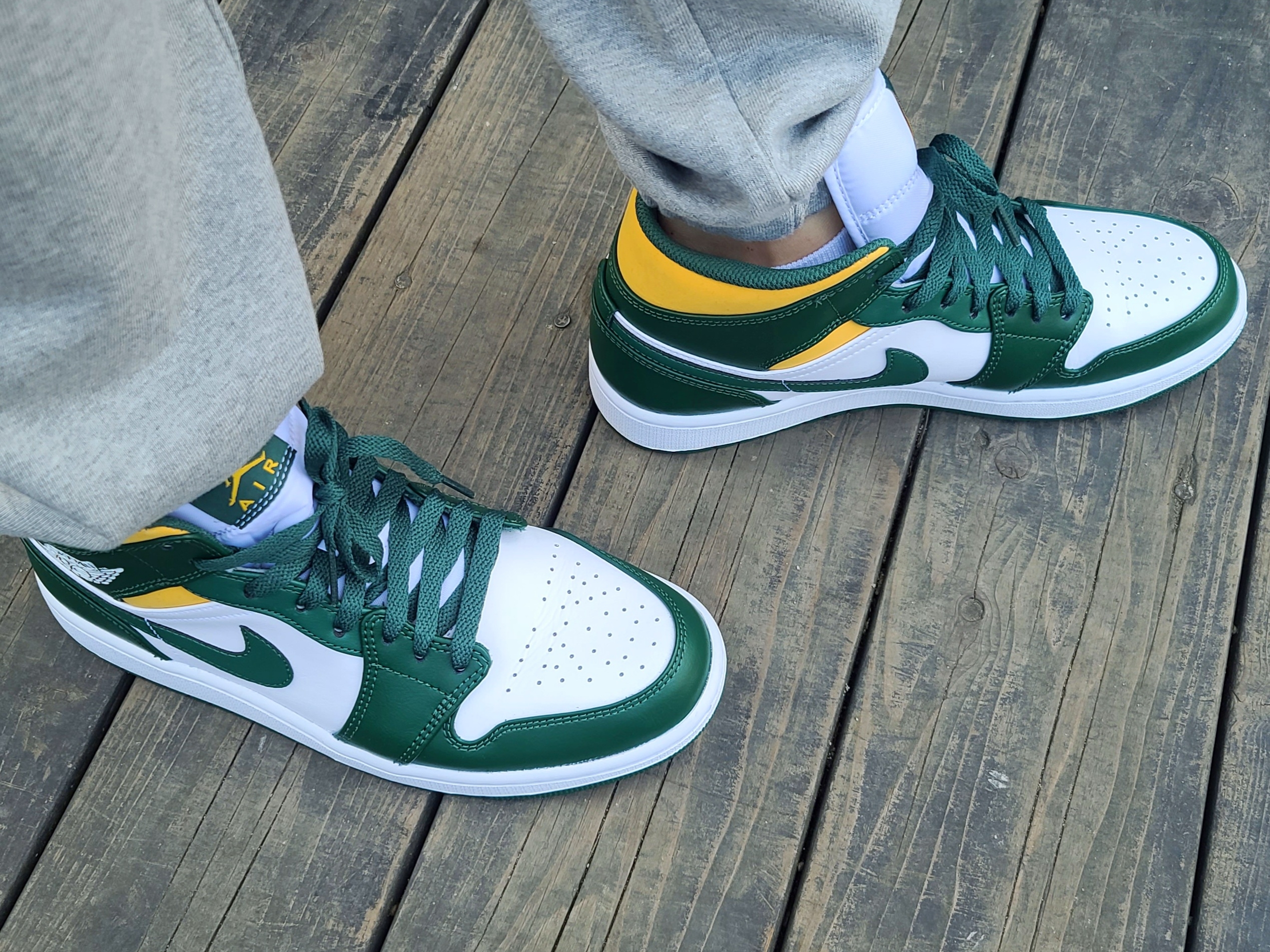 Jordan 1 Mid Sonics 2021 착용 스타일 - 1