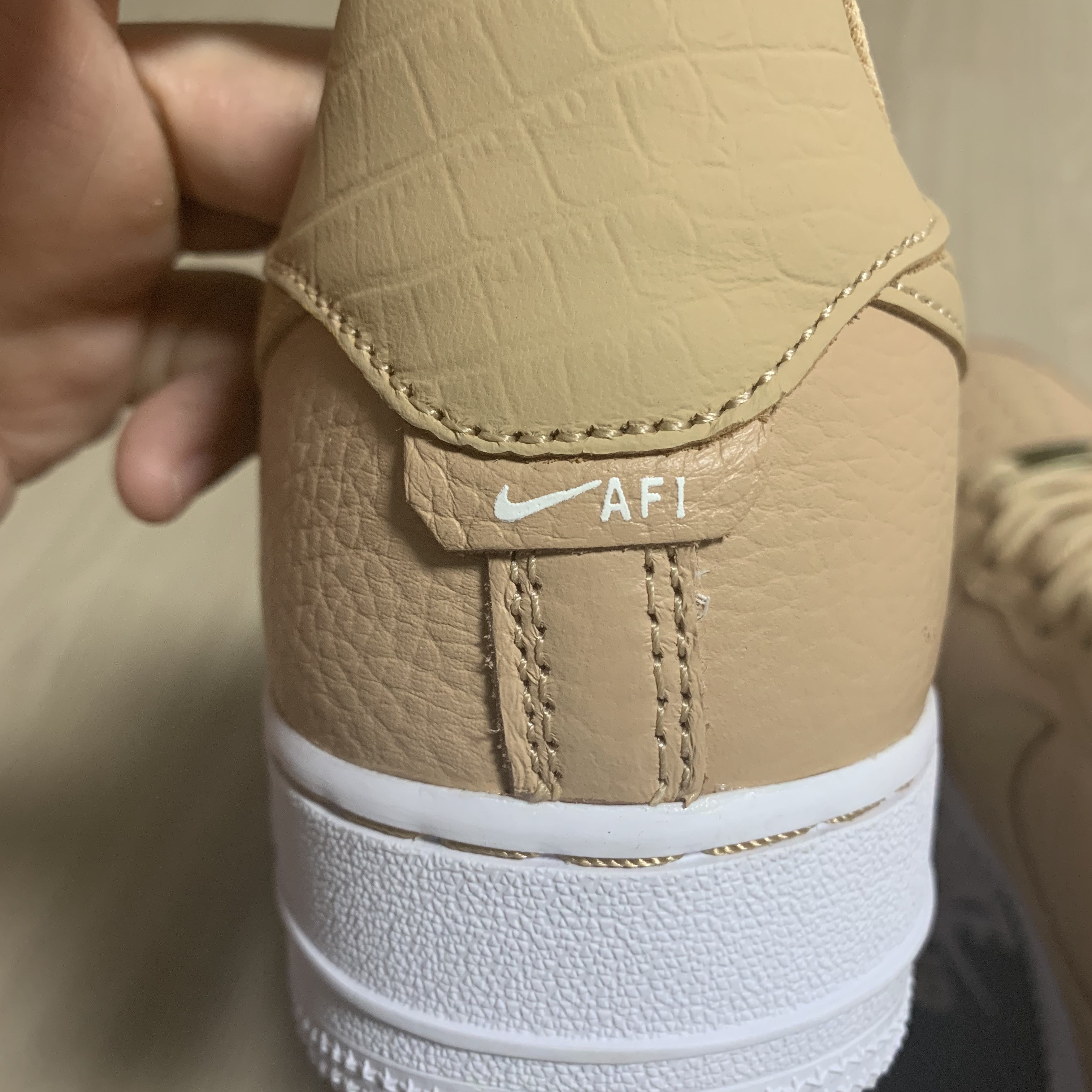 Nike Air Force 1 '07 Craft Vachetta Tan 착용 스타일 - 3