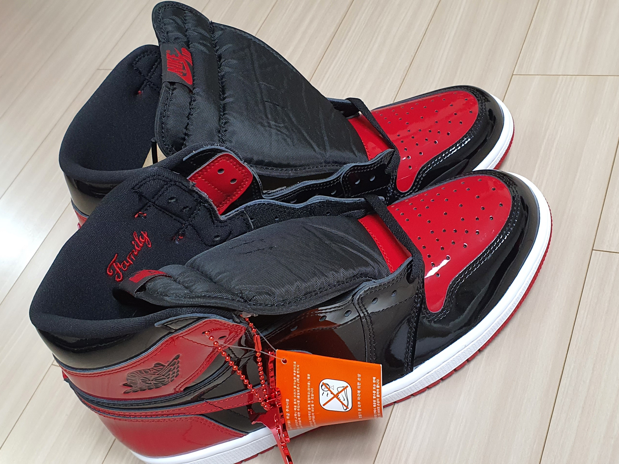 Jordan 1 Retro High OG Patent Bred 착용 스타일