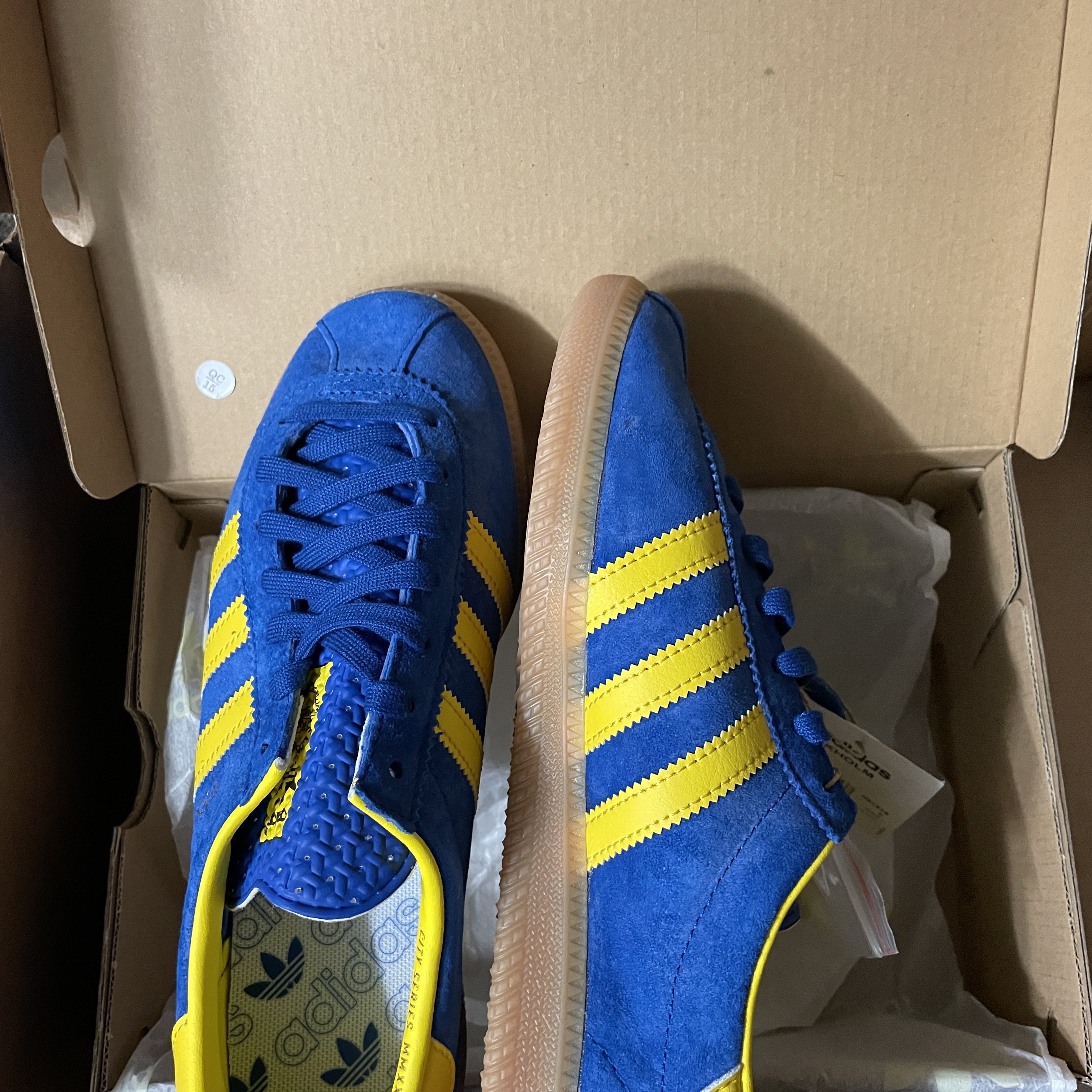 Adidas City Series Stockholm 착용 스타일 - 4