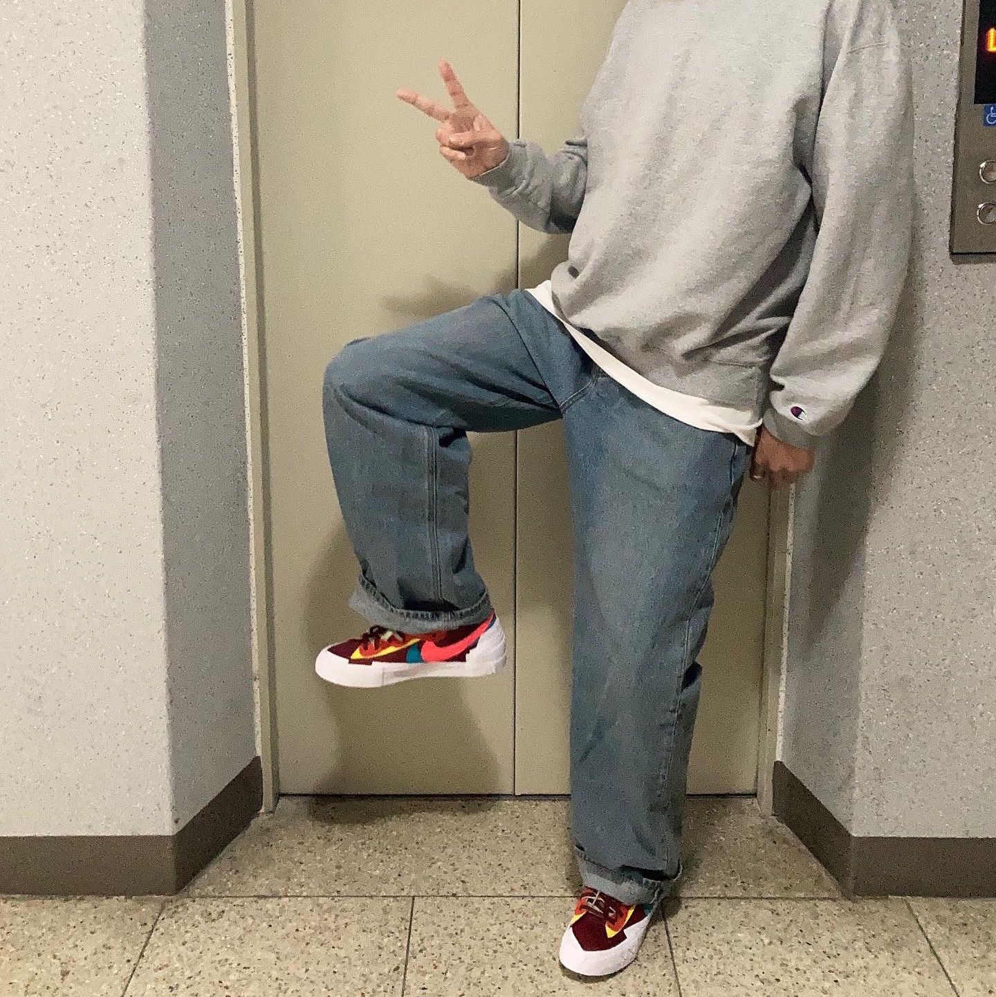 Nike x Sacai x Kaws Blazer Low Team Red 착용 스타일