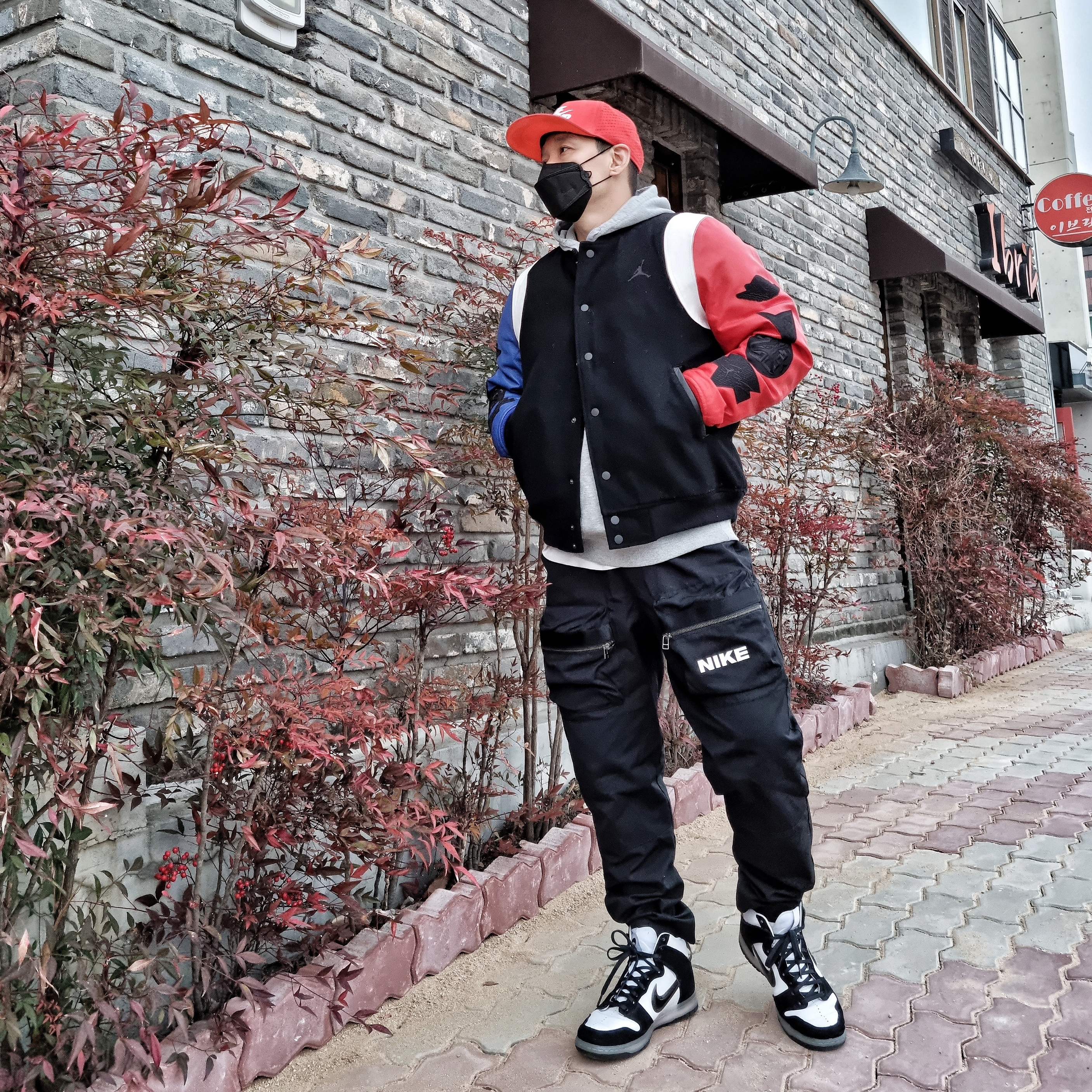 Nike x Slam Jam Dunk High SP Clear Black 착용 스타일 - 1