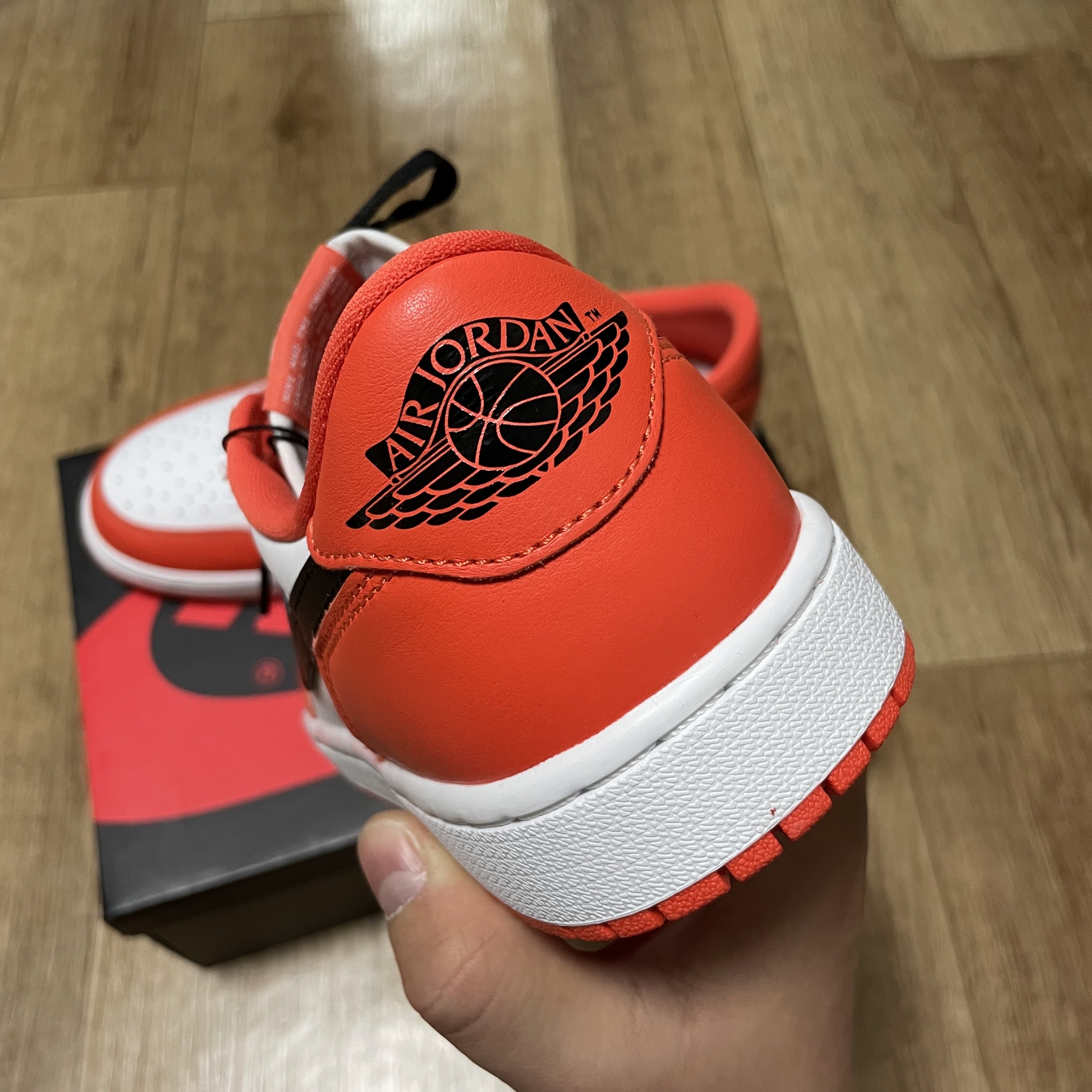 Jordan 1 Low OG Starfish, (W) Jordan 1 Low OG Starfish 착용 스타일 - 3