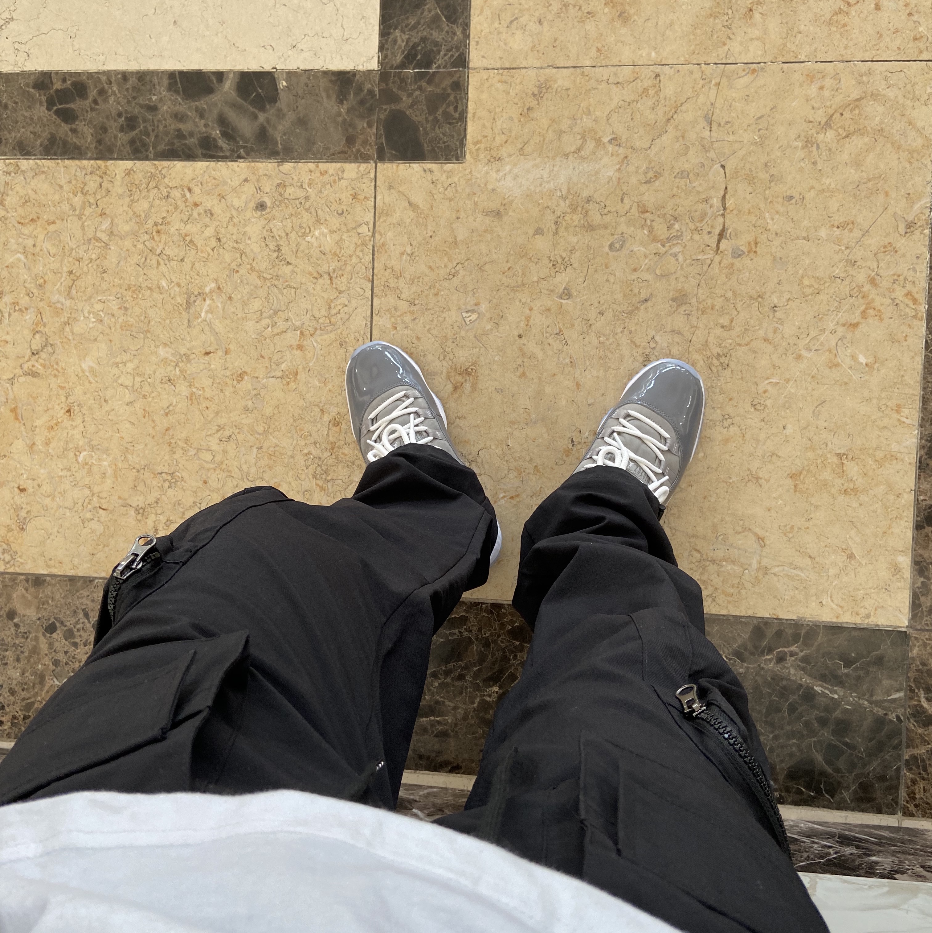 Jordan 11 Retro Cool Grey 2021 착용 스타일 - 1