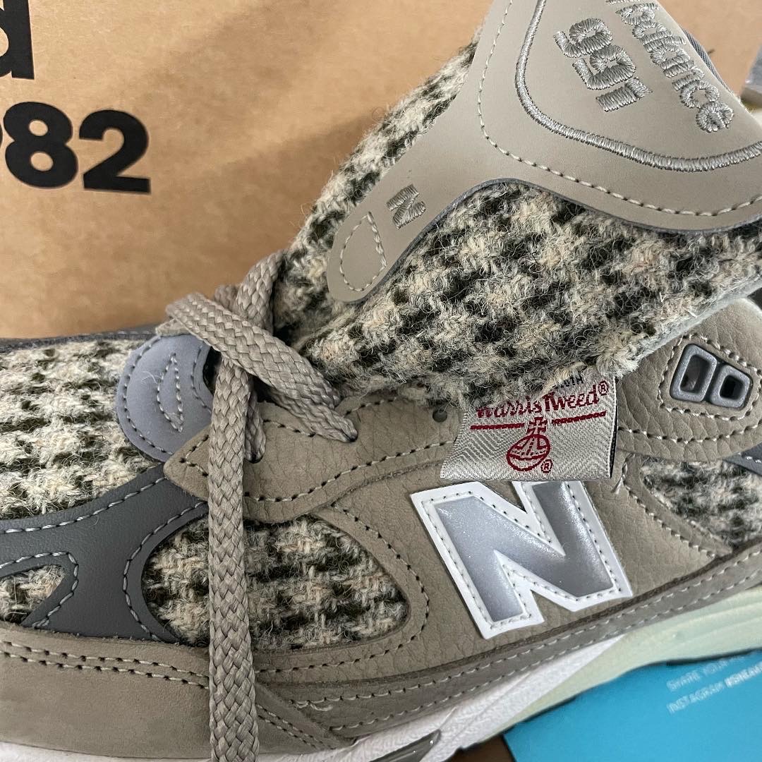 New Balance 991 Made in UK Beige Harris Tweed 착용 스타일 - 2