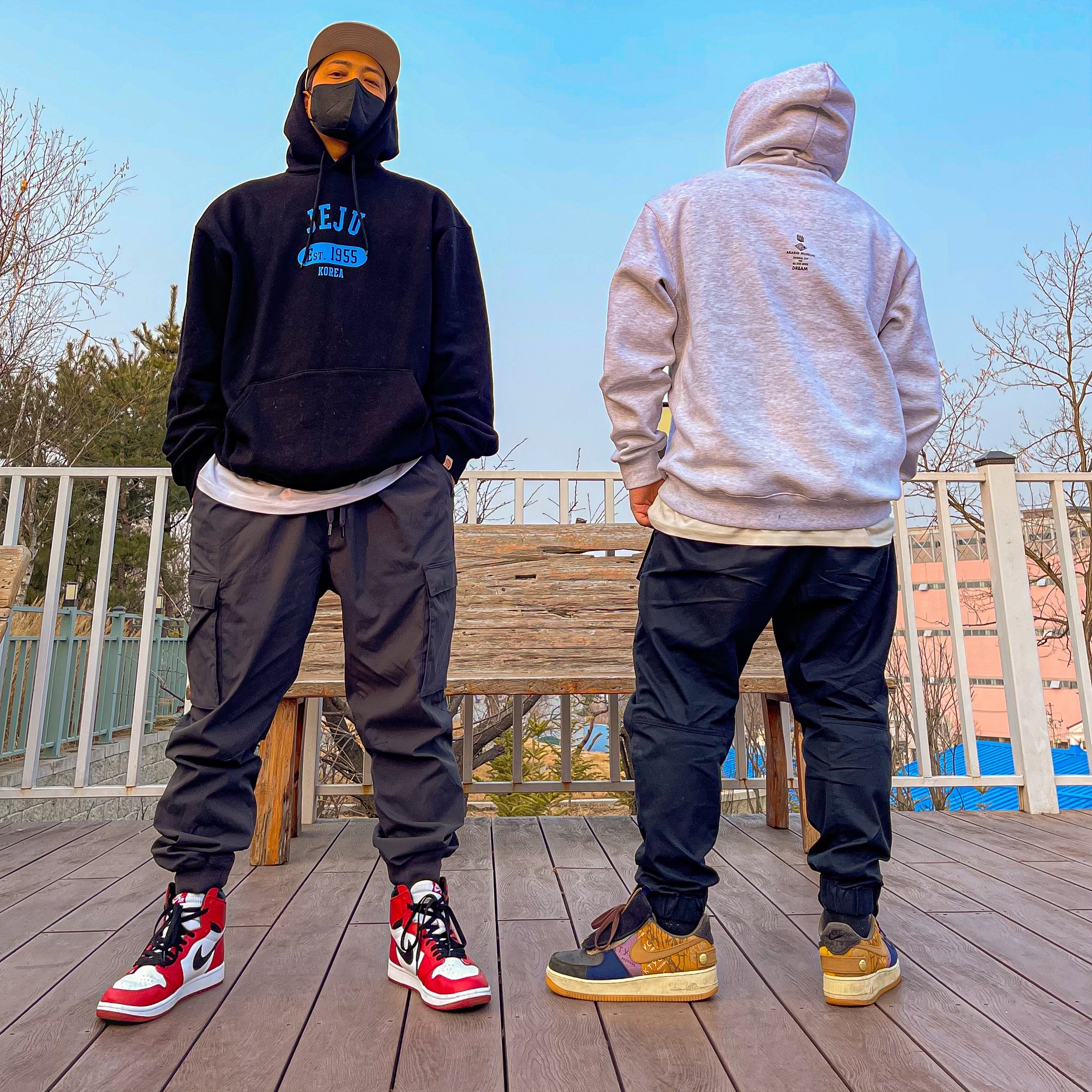 Jordan 1 Retro High OG Chicago 2015, Nike x Travis Scott Air Force 1 Low Cactus Jack 착용 스타일 - 2