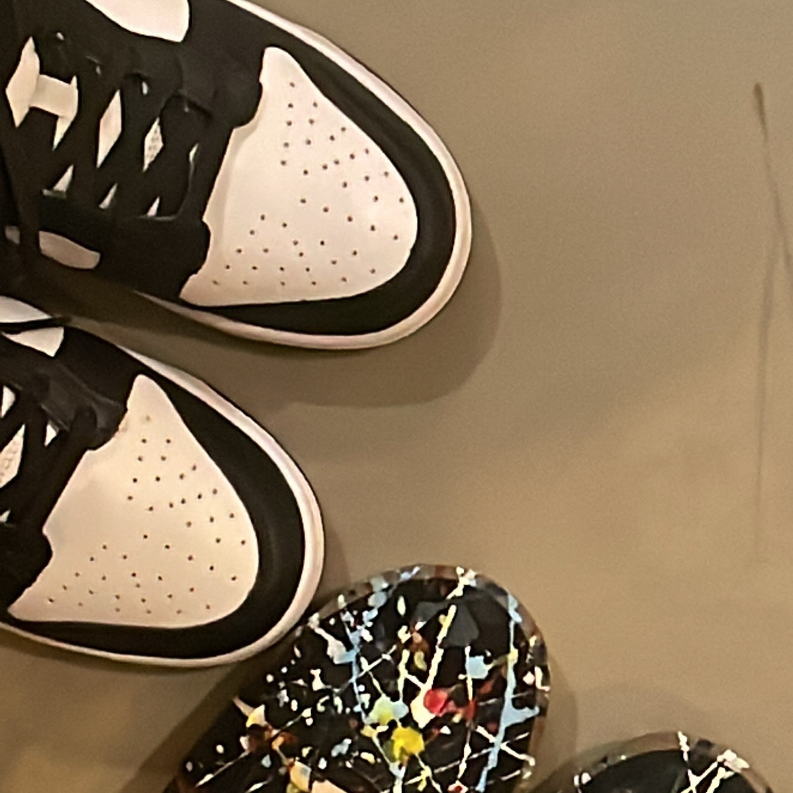 Nike Dunk Low Retro Black, Maison Margiela Replica Paint Drop Sneakers Black 착용 스타일