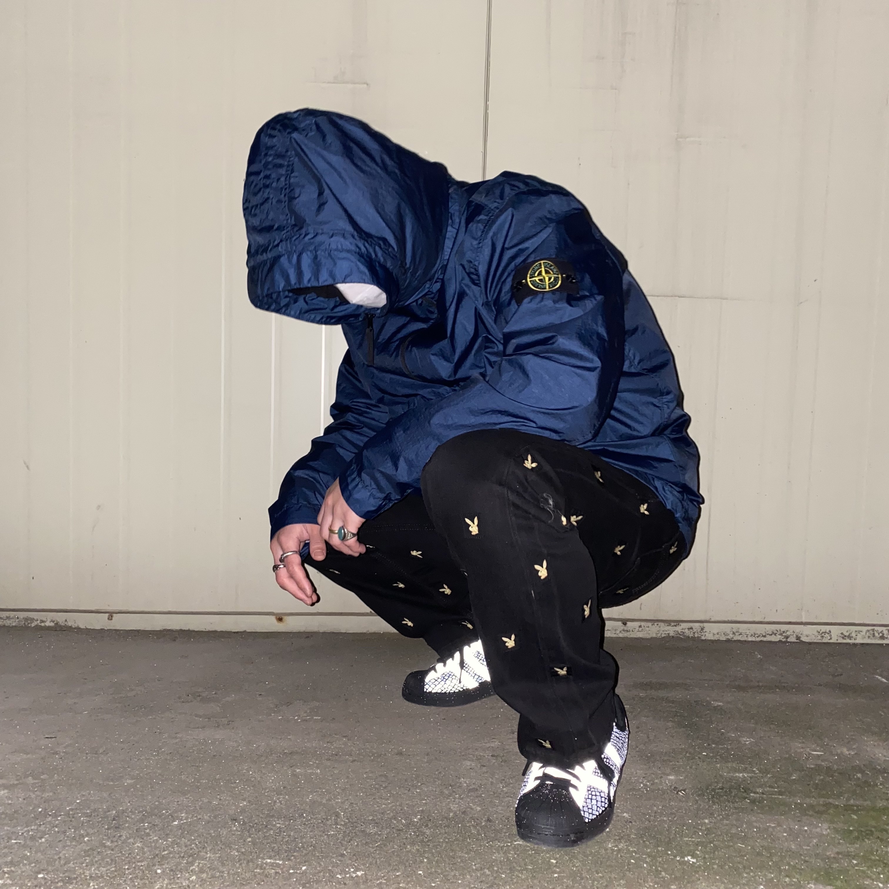 Adidas x Atmos Superstar R-SNK 착용 스타일 - 2