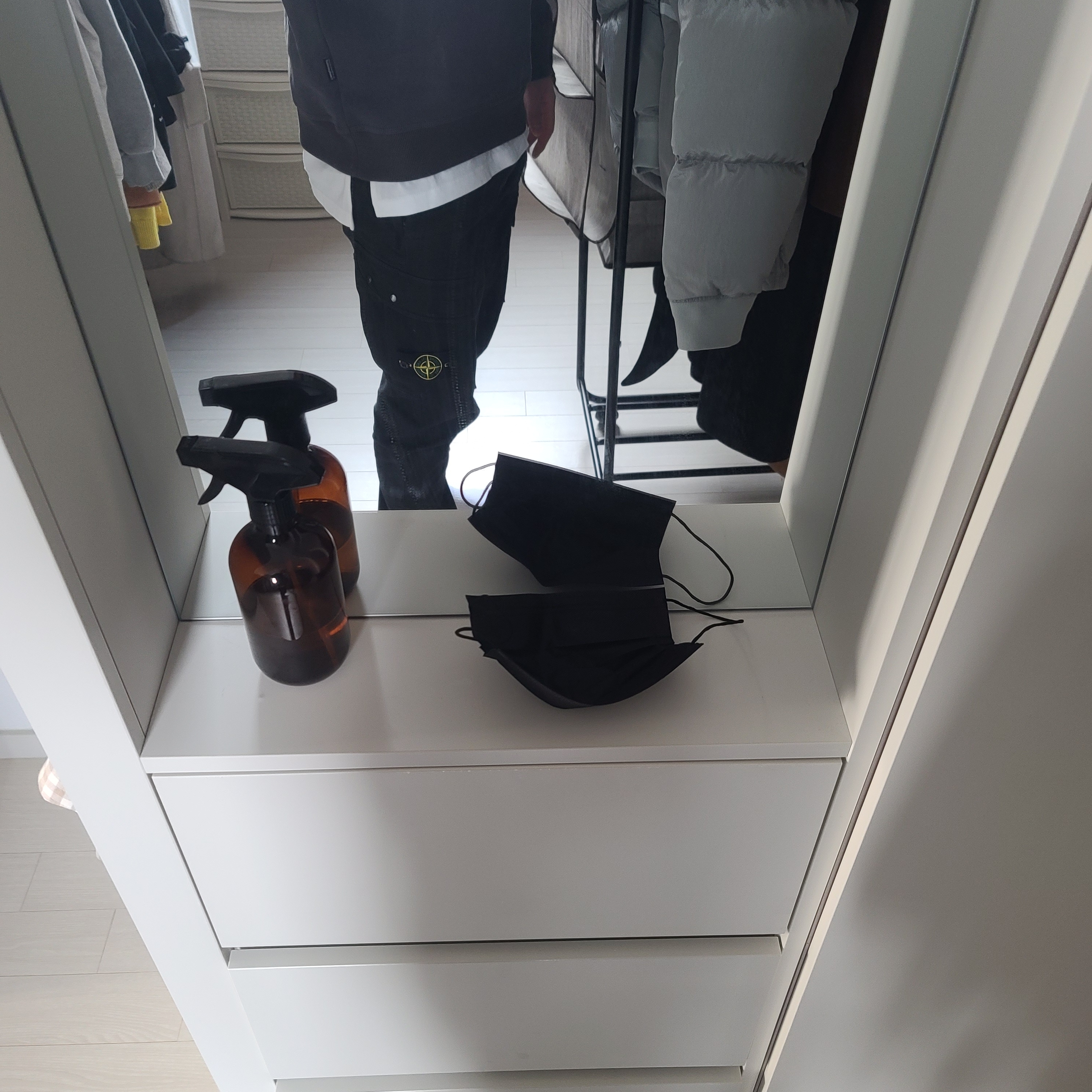 Stone Island 313L1 Old Dye Treatment Cargo Pants Black - 21FW 착용 스타일 - 2