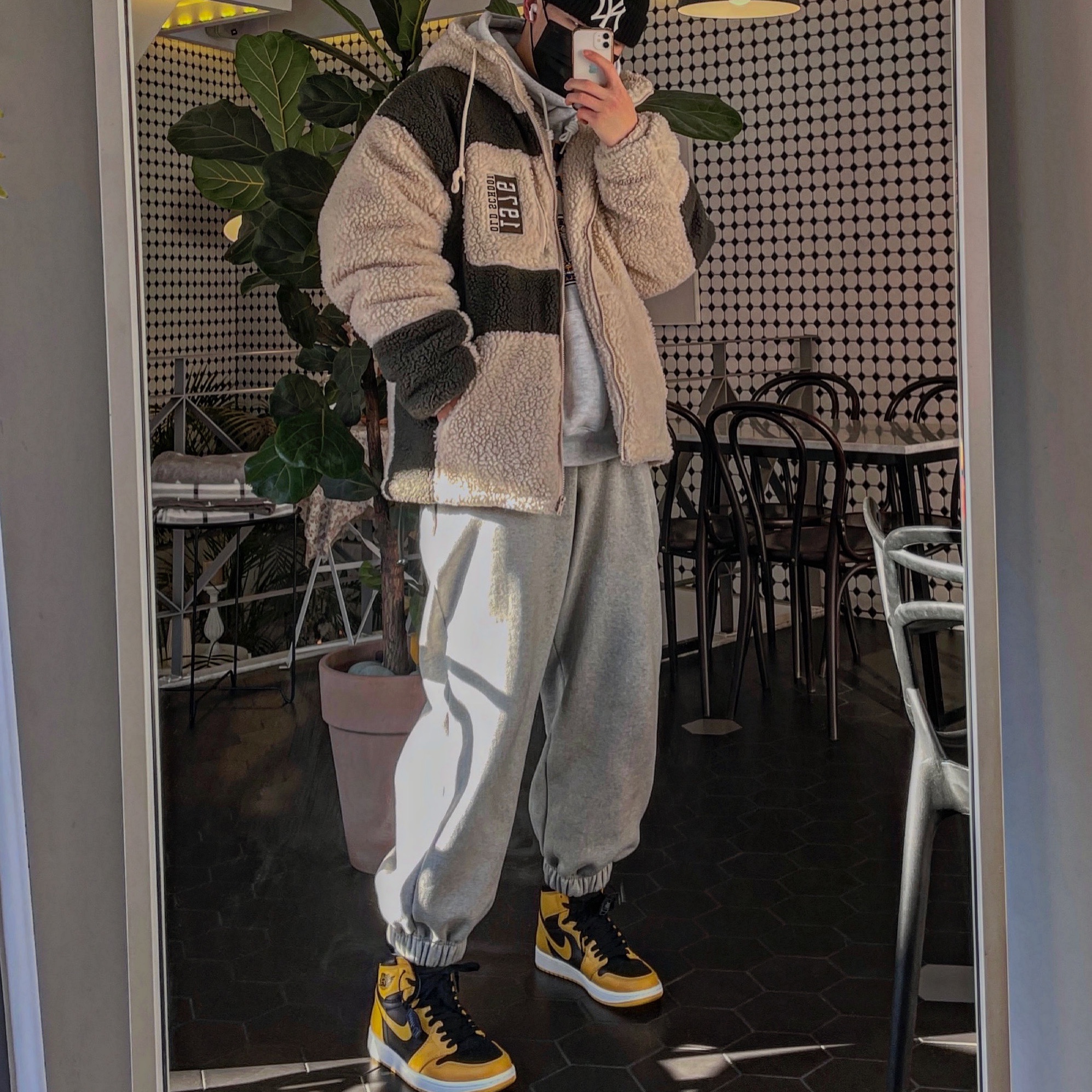 (GS) Jordan 1 Retro High OG Pollen 착용 스타일 - 4
