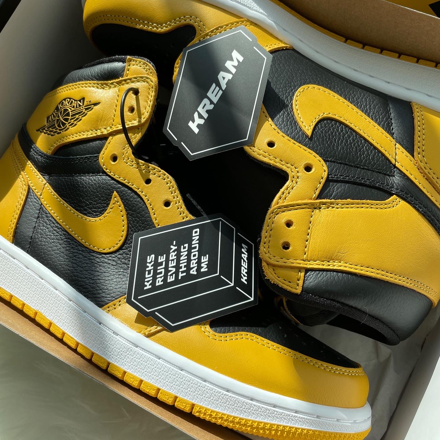 (GS) Jordan 1 Retro High OG Pollen 착용 스타일 - 1