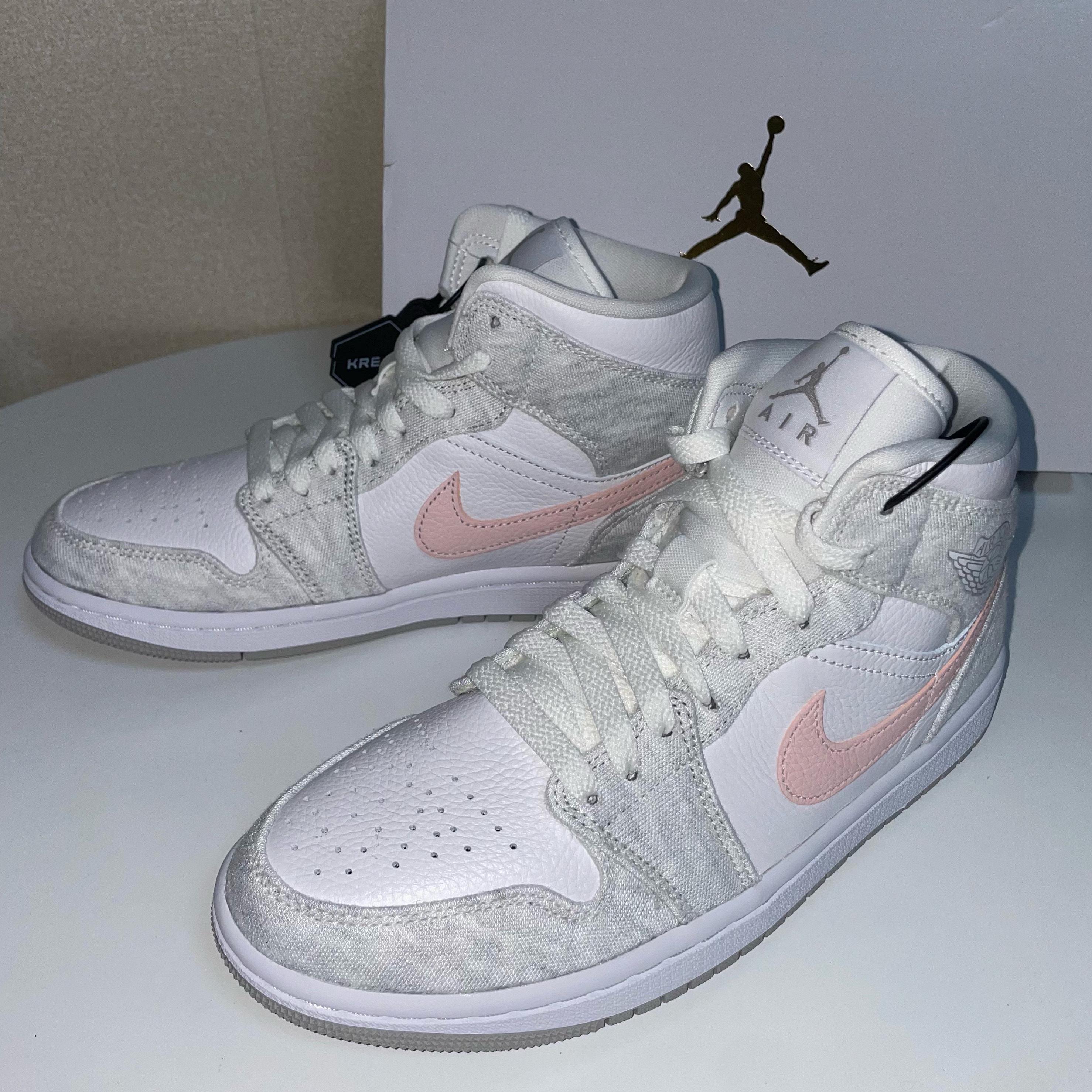 (W) Jordan 1 Mid SE Light Iron Ore 착용 스타일