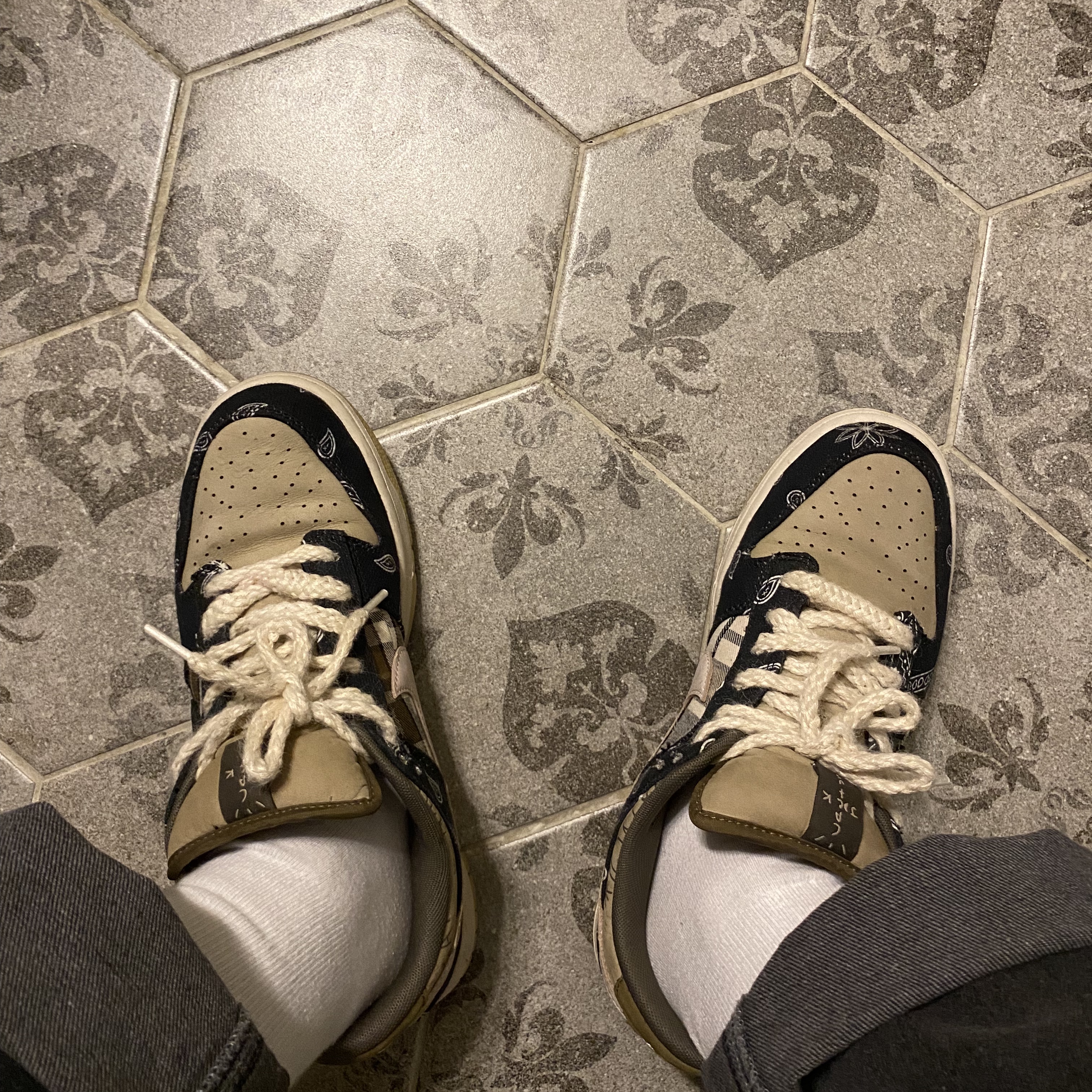 Nike x Travis Scott SB Dunk Low, Nike x Travis Scott SB Dunk Low (Special Box) 착용 스타일 - 1