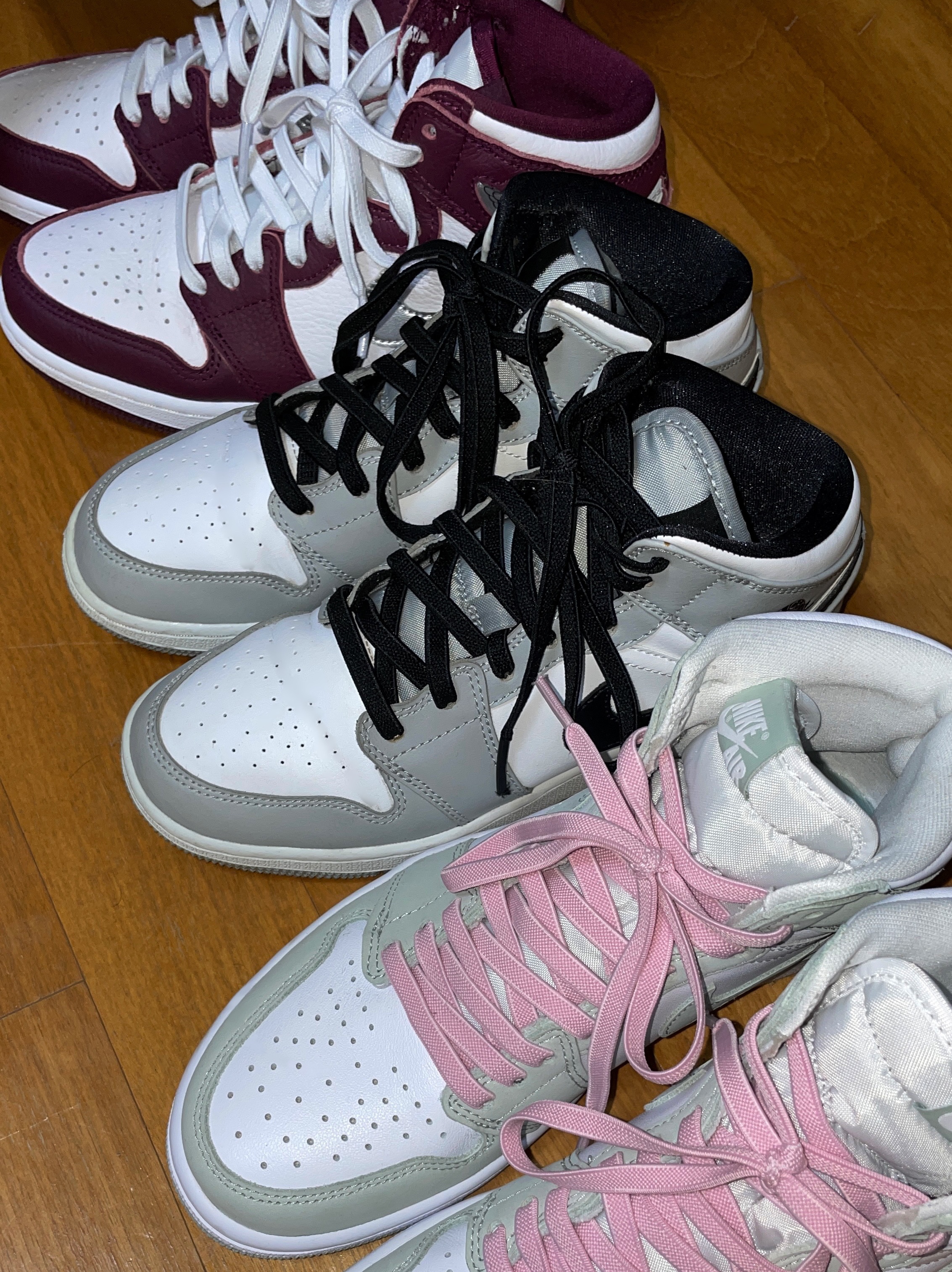 (GS) Jordan 1 Retro High OG Bordeaux, Jordan 1 Retro High OG Bordeaux 착용 스타일