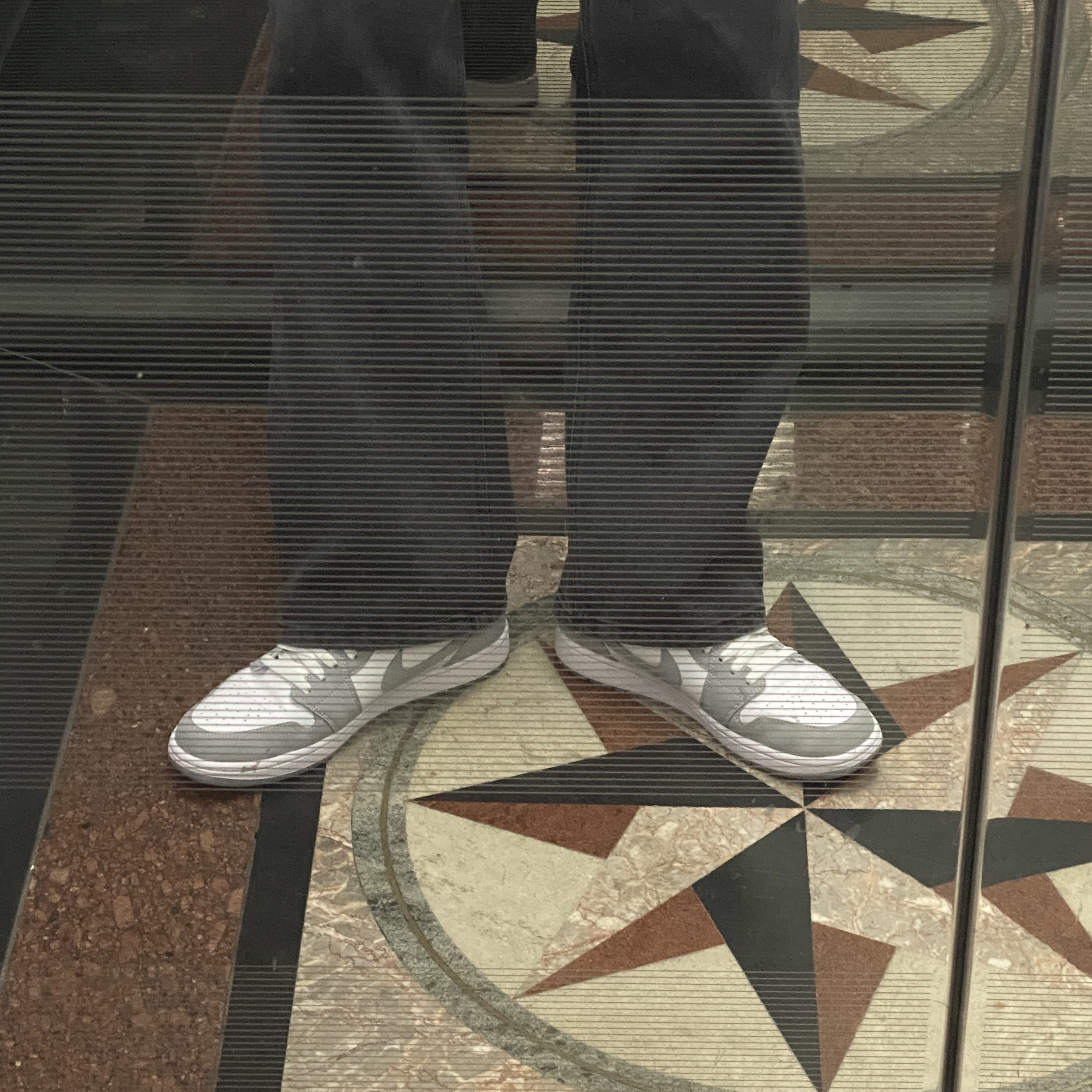 (W) Jordan 1 Low White Wolf Grey 착용 스타일
