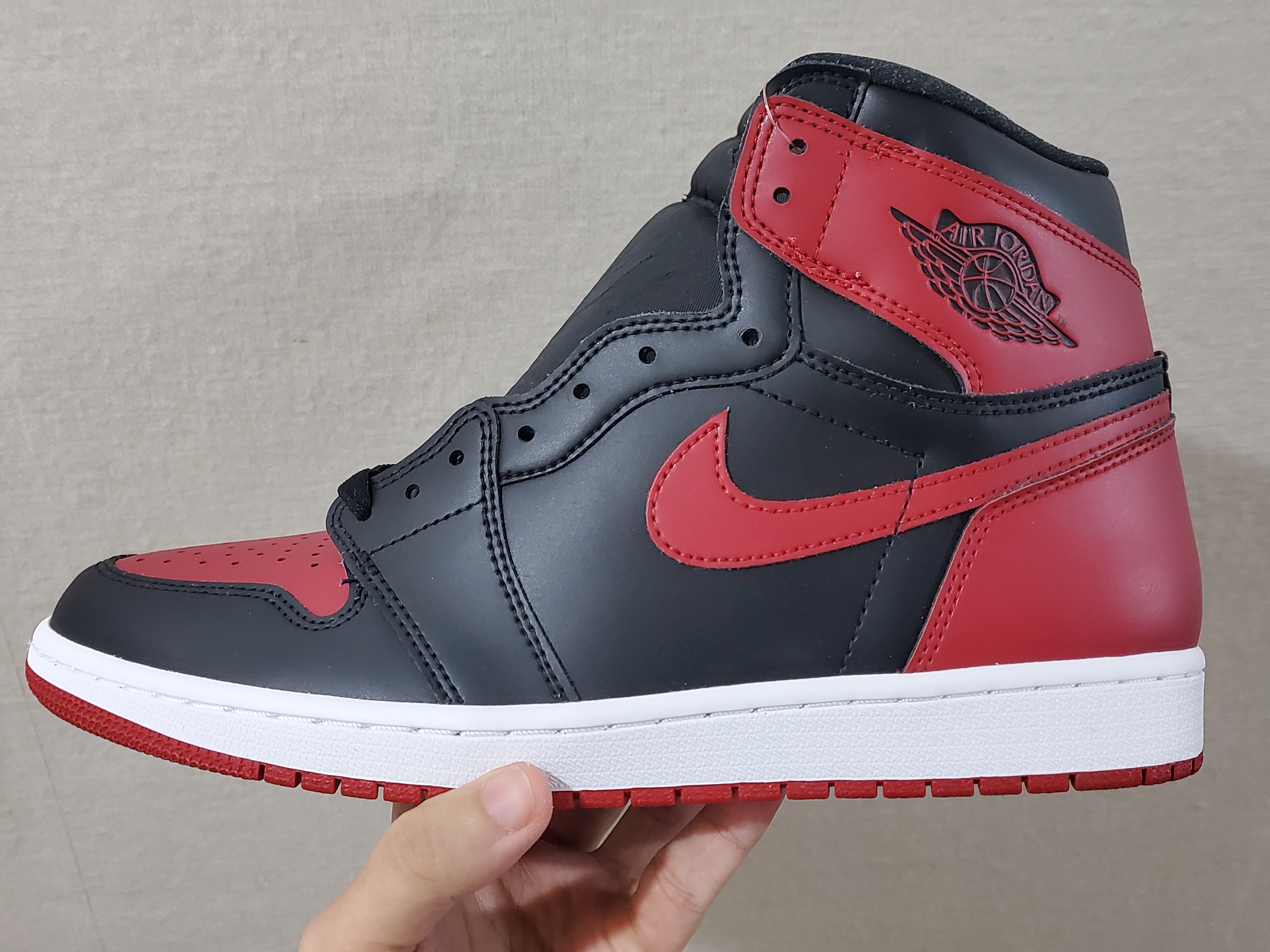 Jordan 1 Retro High OG Patent Bred 착용 스타일