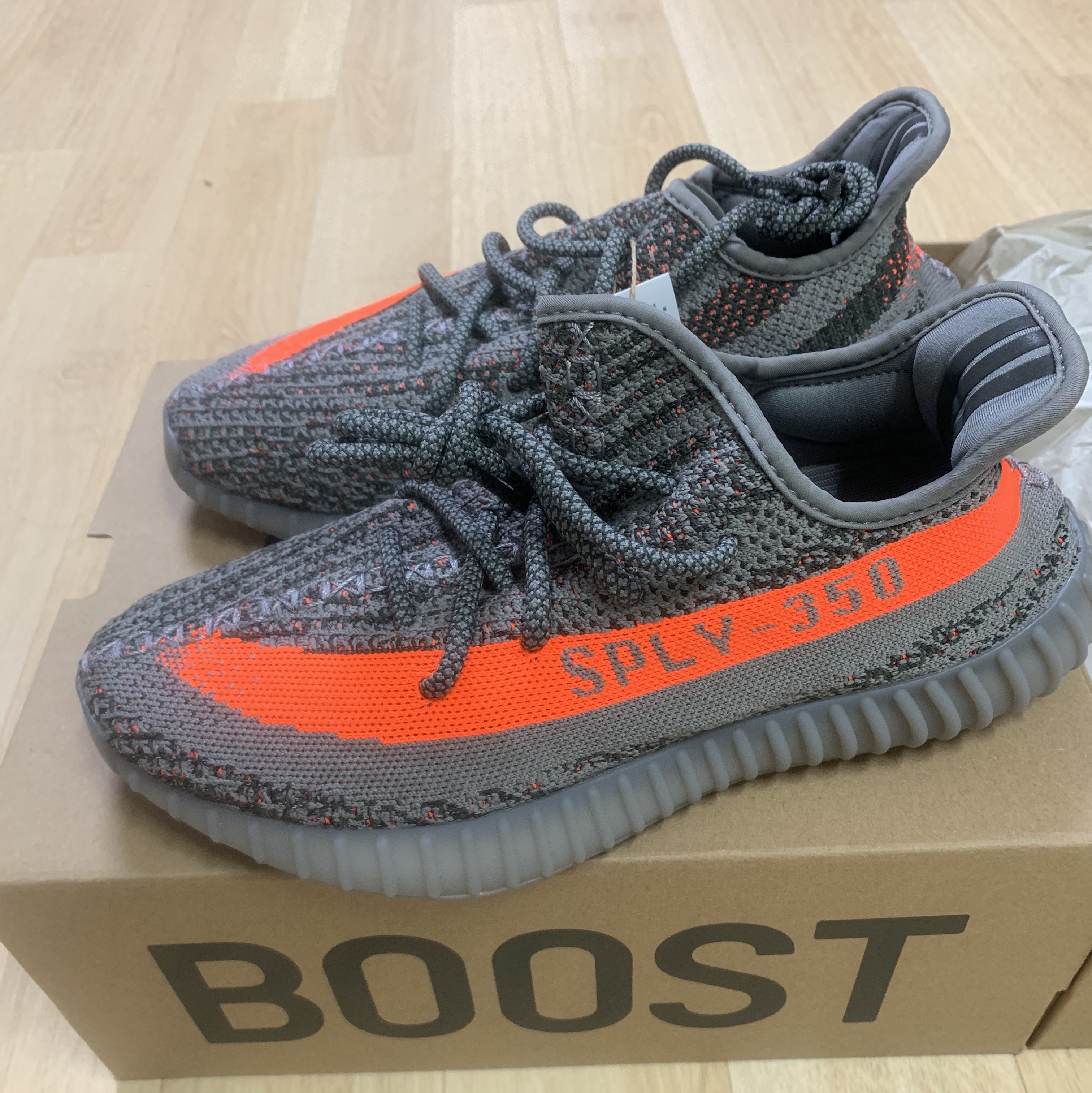 Adidas Yeezy Boost 350 V2 Beluga - Reflective 착용 스타일 - 1