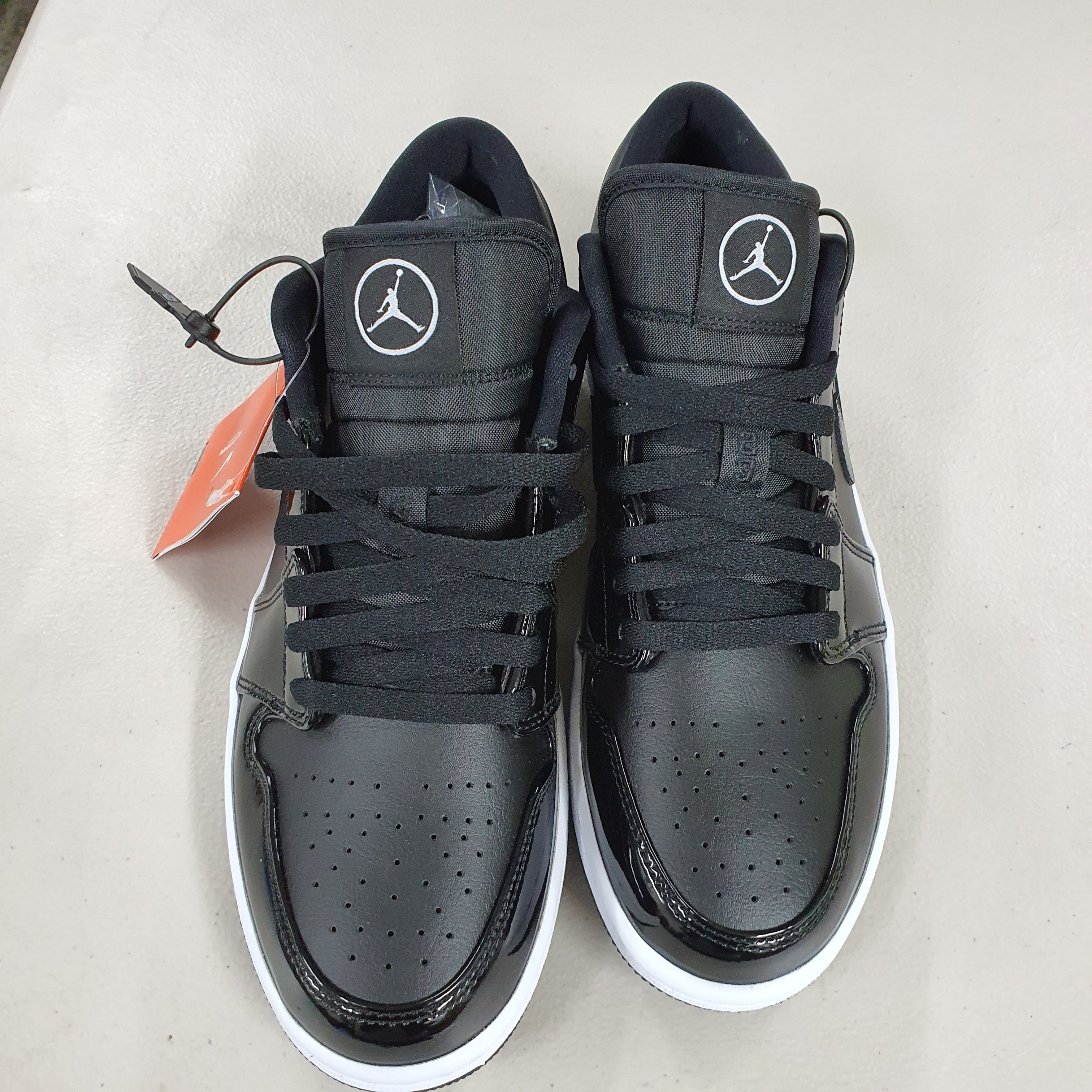 Jordan 1 Low SE ASW Black 착용 스타일 - 2