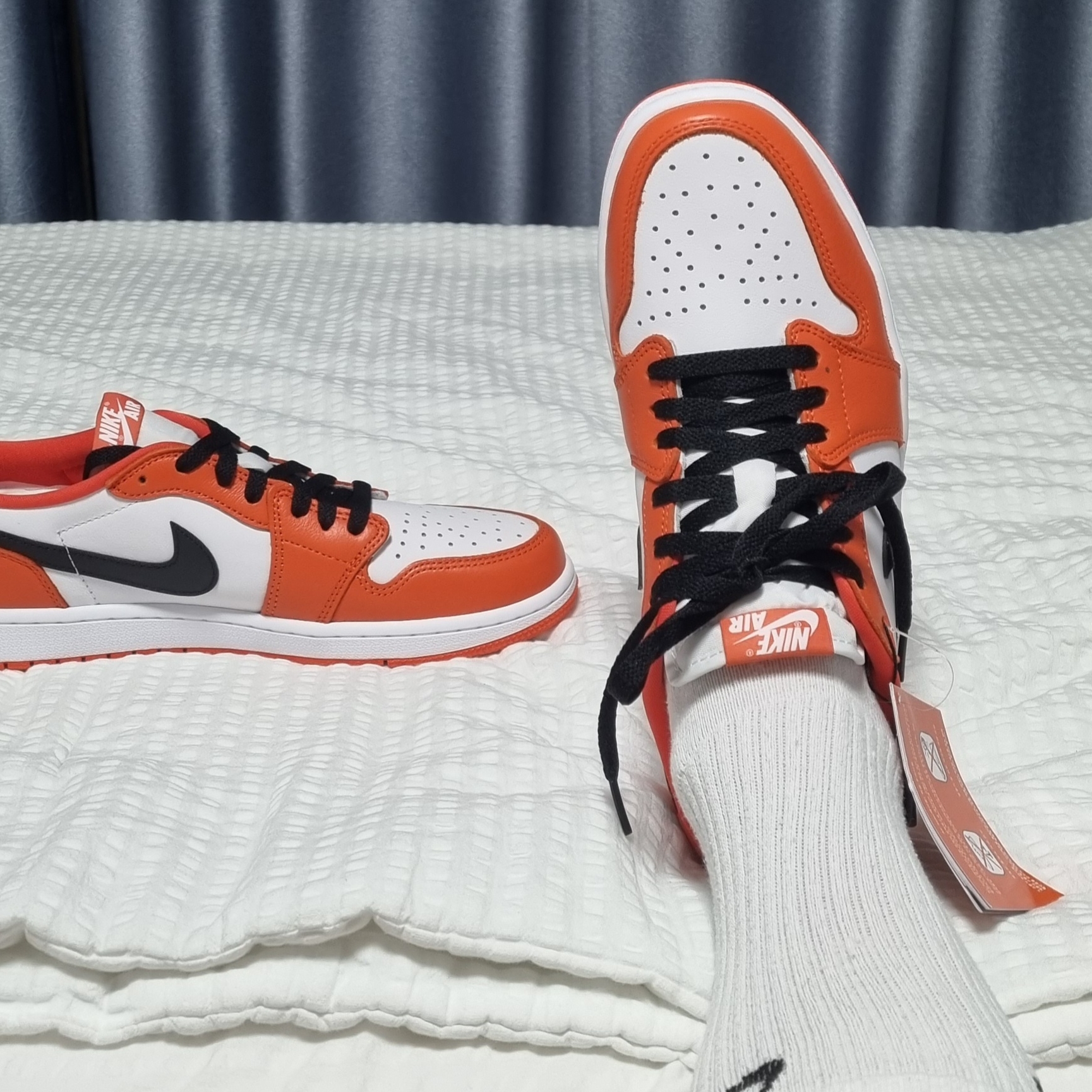 Jordan 1 Low OG Starfish 착용 스타일