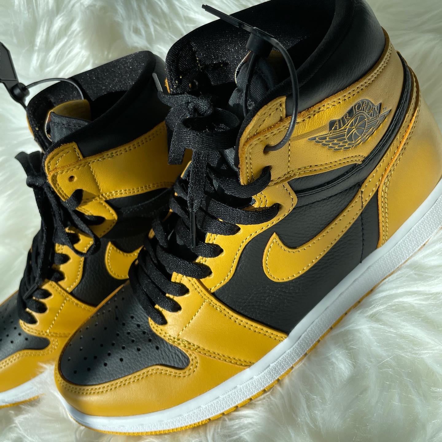 (GS) Jordan 1 Retro High OG Pollen 착용 스타일 - 2
