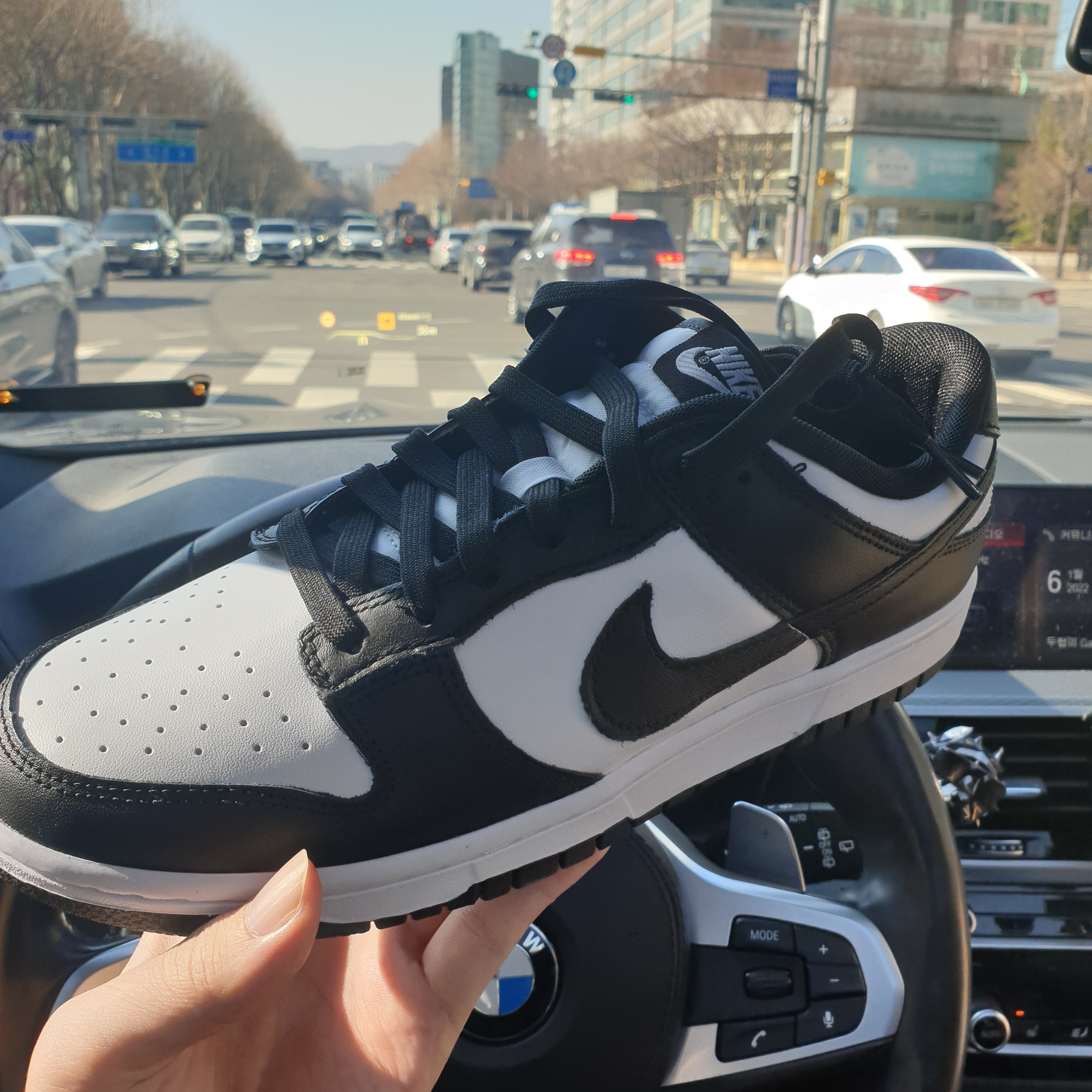 Nike Dunk Low Retro Black 착용 스타일 - 1