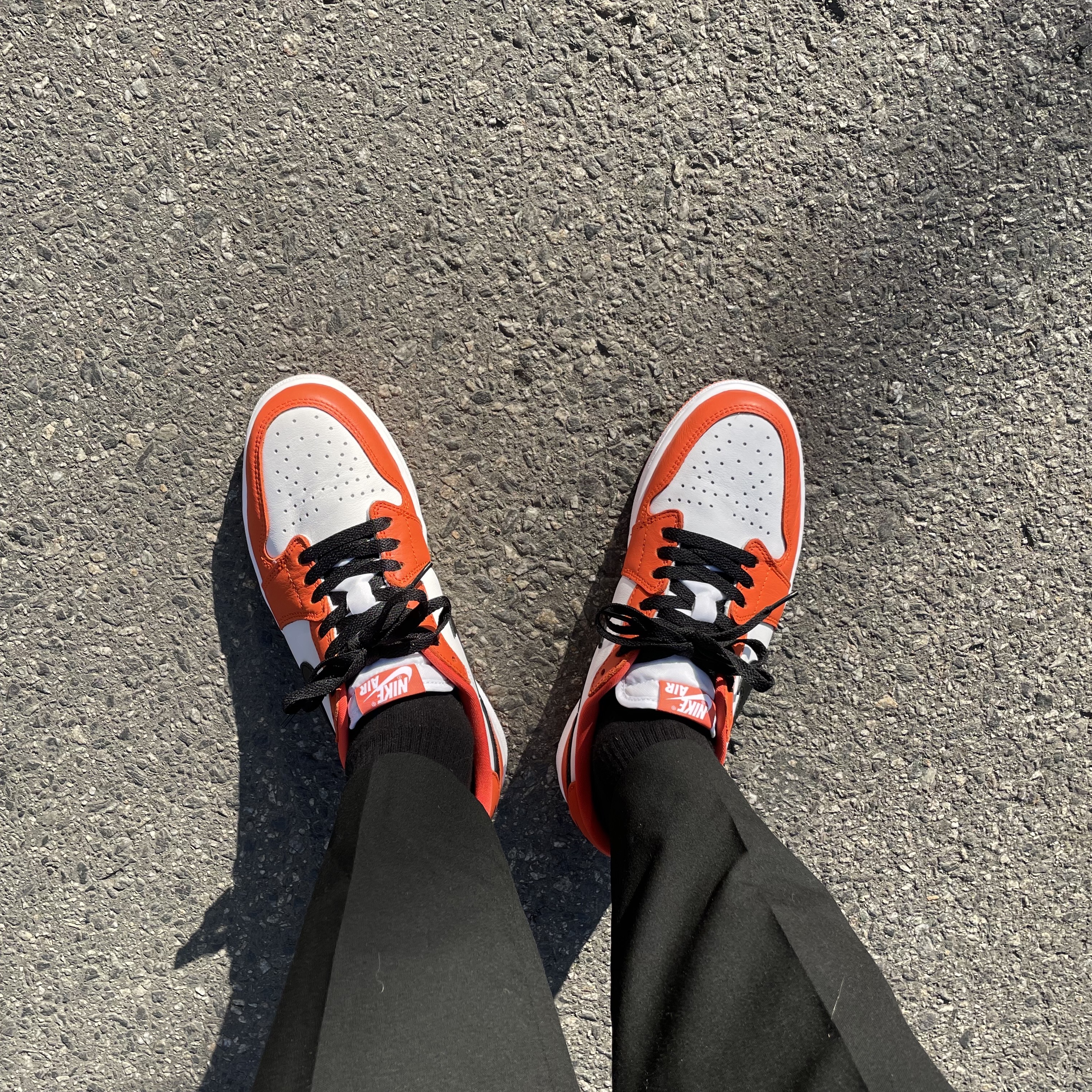 Jordan 1 Low OG Starfish 착용 스타일