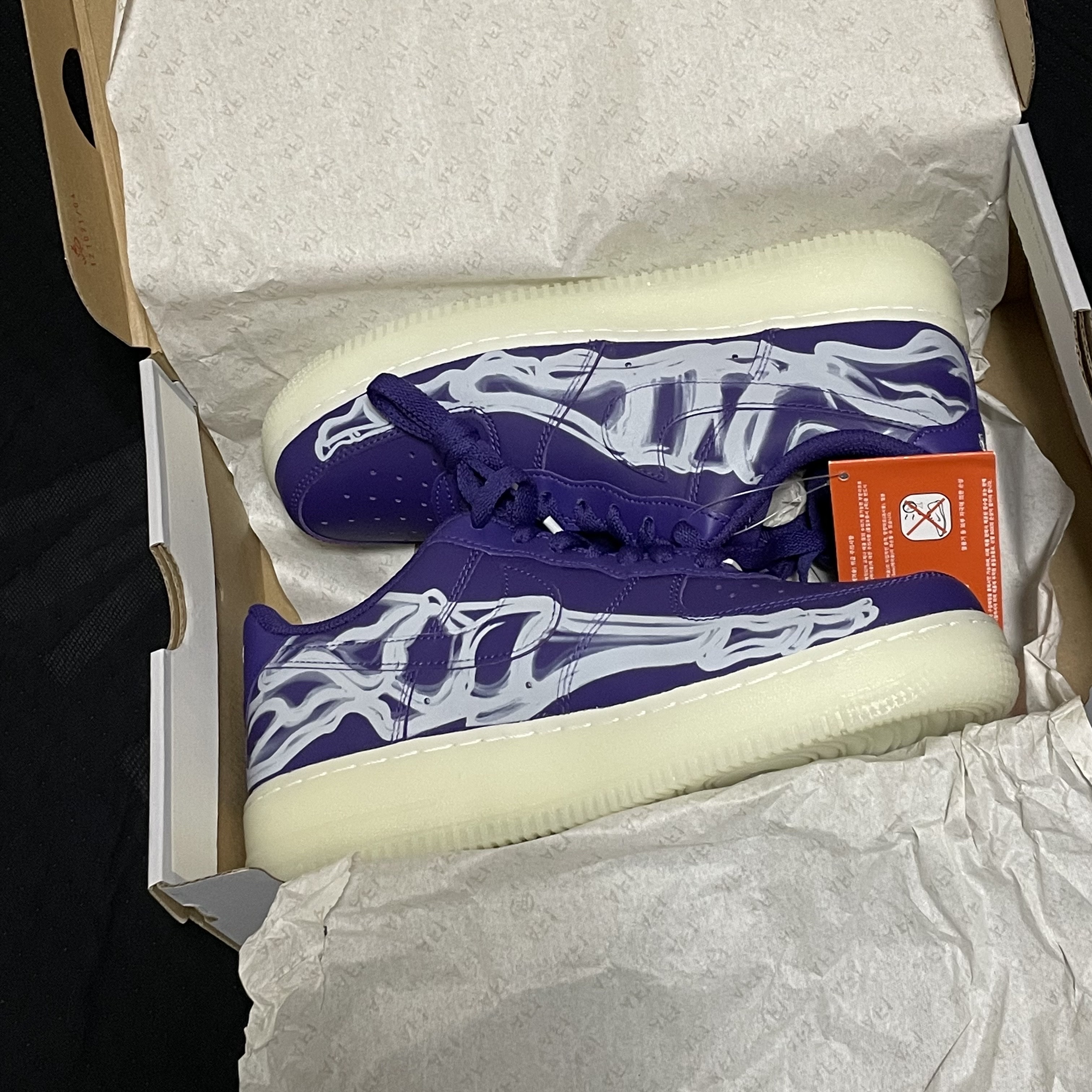 Nike Air Force 1 Low '07 Purple Skeleton, Nike x Matthew M Williams Blanket Black 착용 스타일 - 1