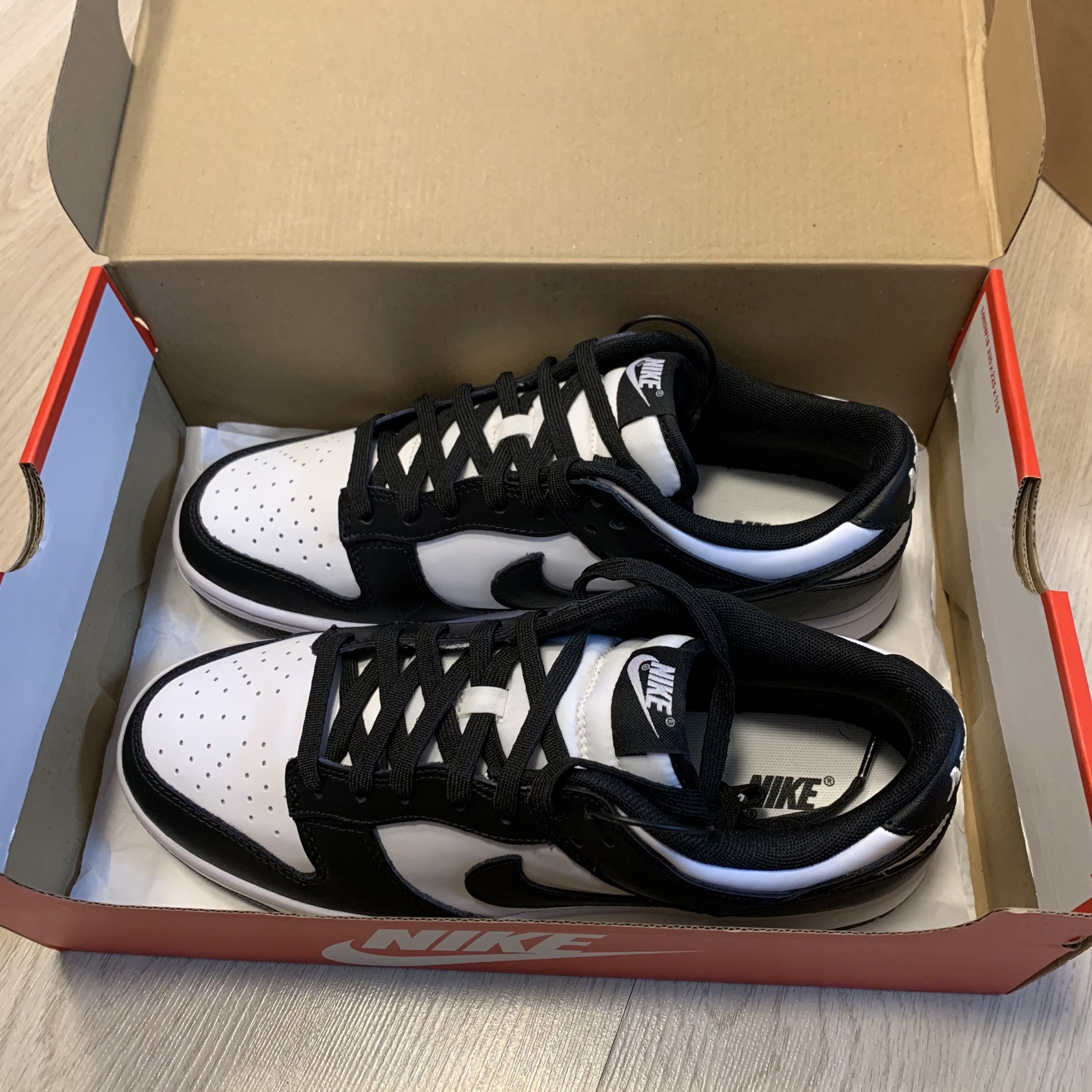 Nike Dunk Low Retro Black 착용 스타일