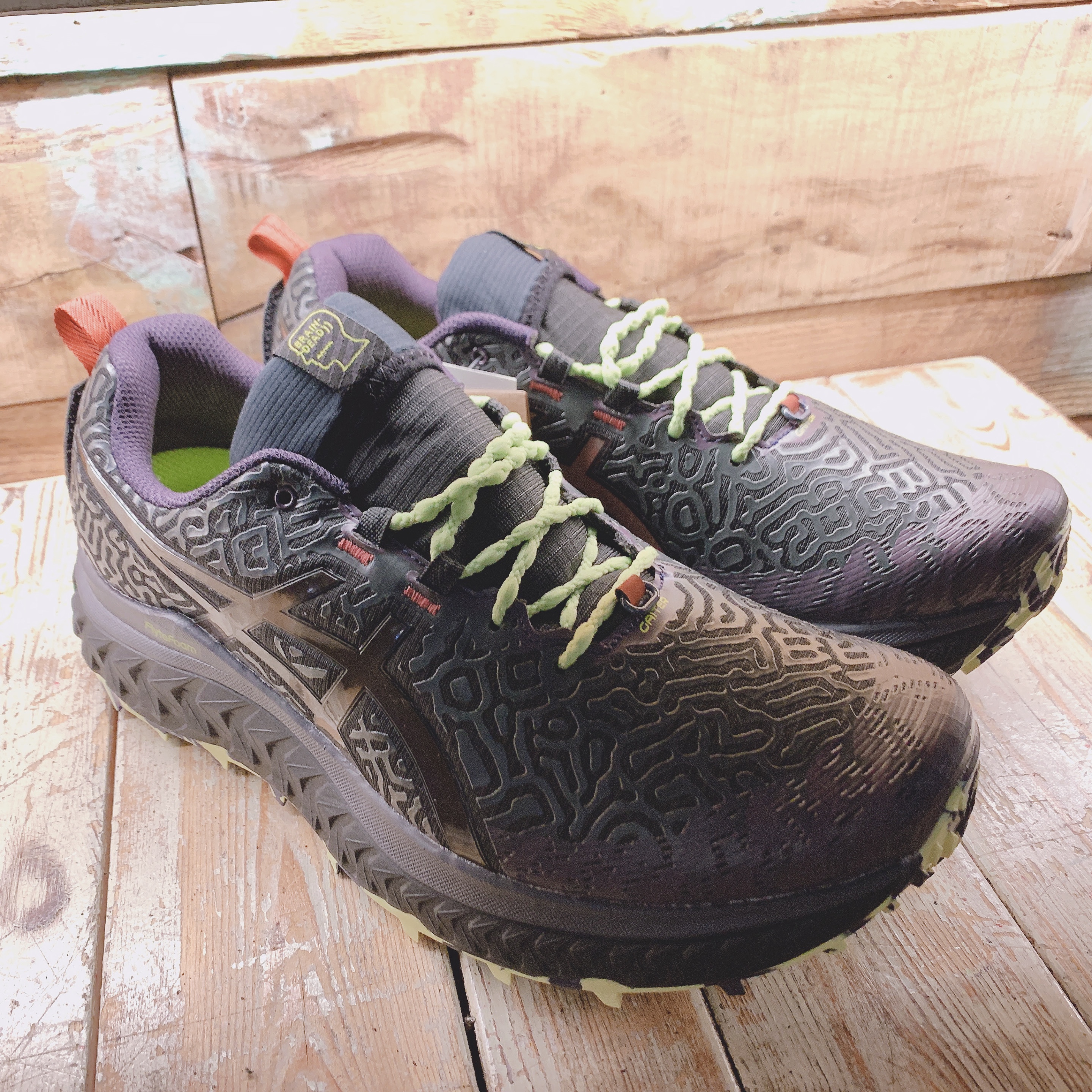 Asics x Brain Dead Trabuco Max Black Cinnabar 착용 스타일 - 5