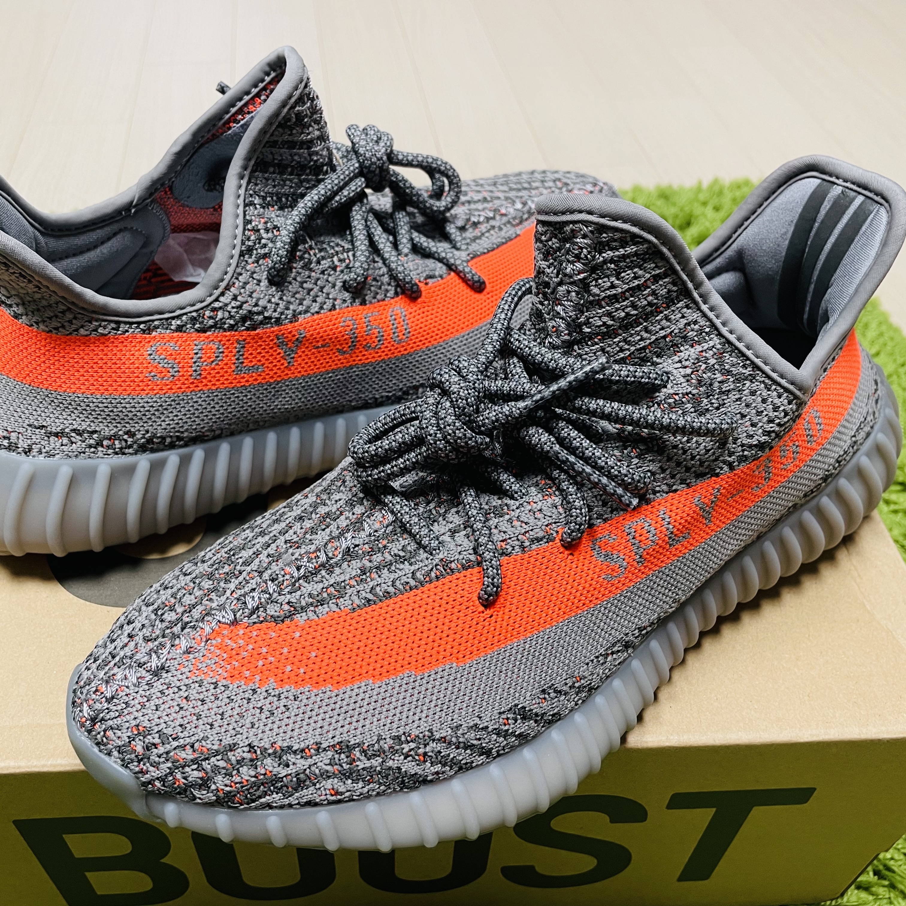 Adidas Yeezy Boost 350 V2 Beluga - Reflective, Adidas Yeezy Boost 350 V2 Beluga 착용 스타일 - 2