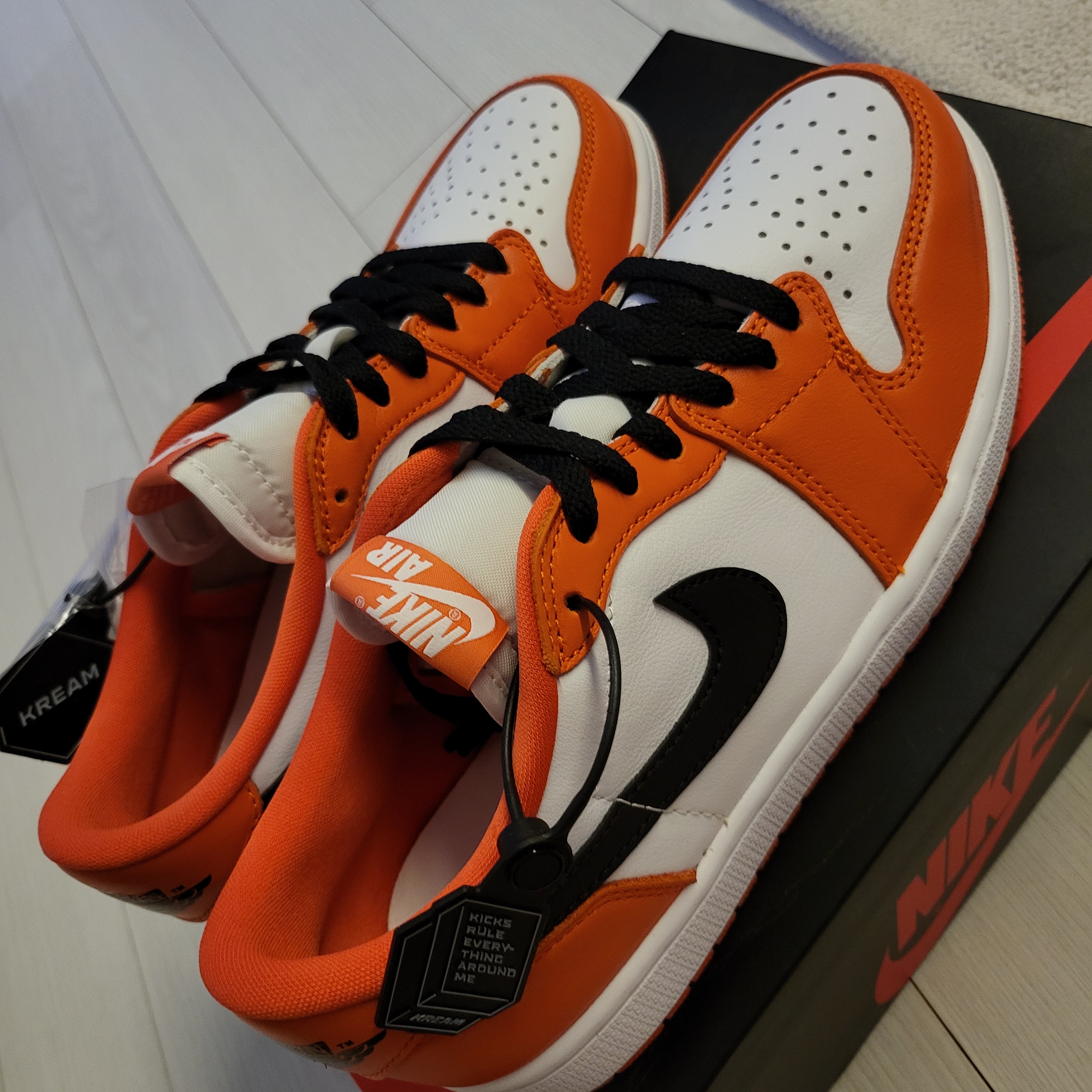 Jordan 1 Low OG Starfish, (W) Jordan 1 Low OG Starfish 착용 스타일