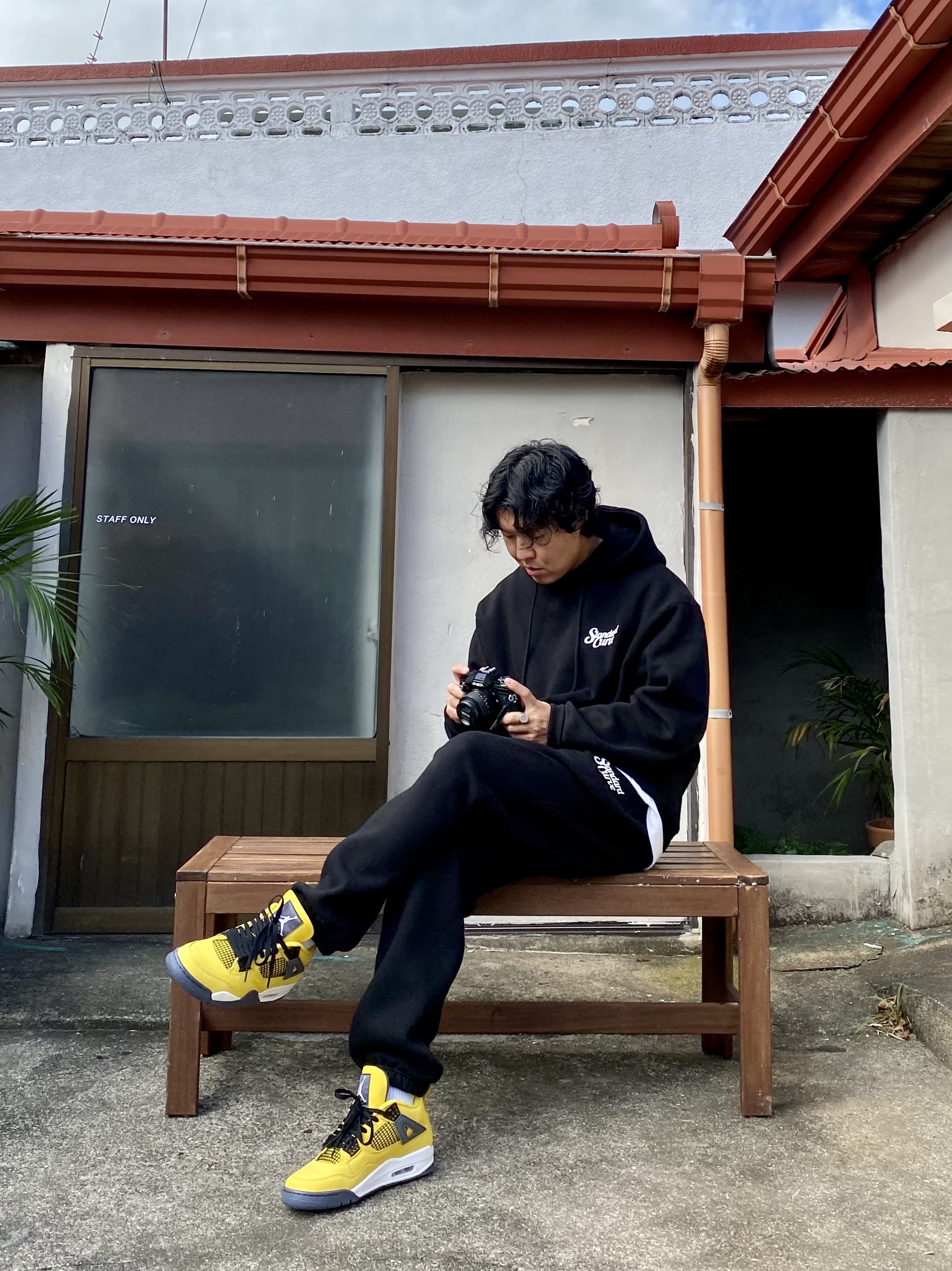 Jordan 4 Retro Tour Yellow 착용 스타일 - 1