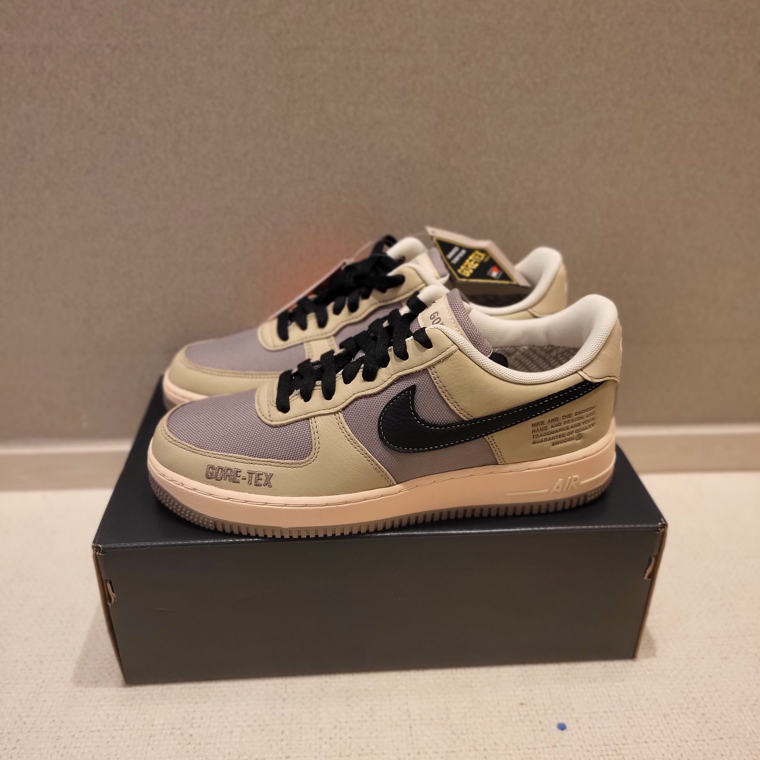 Nike Air Force 1 Low Gore-Tex Olive 착용 스타일 - 1