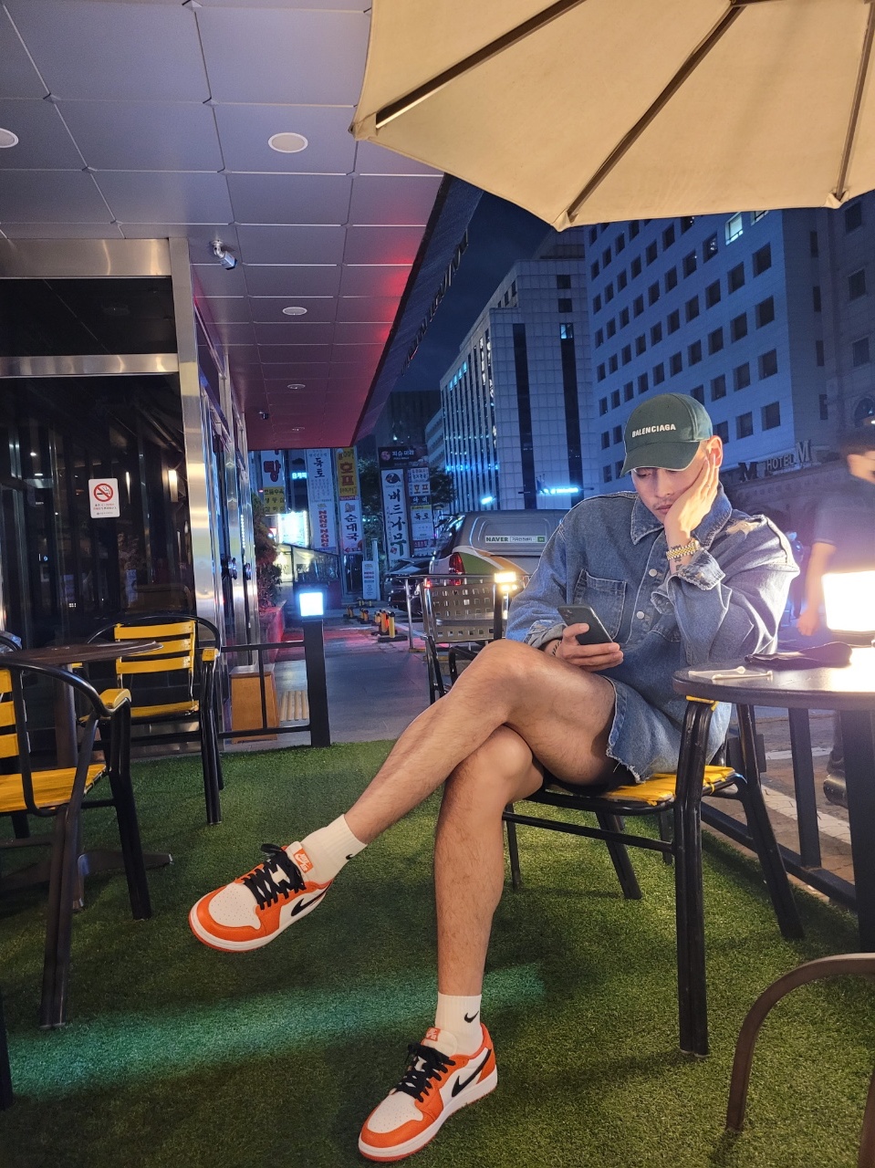 Jordan 1 Low OG Starfish 착용 스타일 - 1